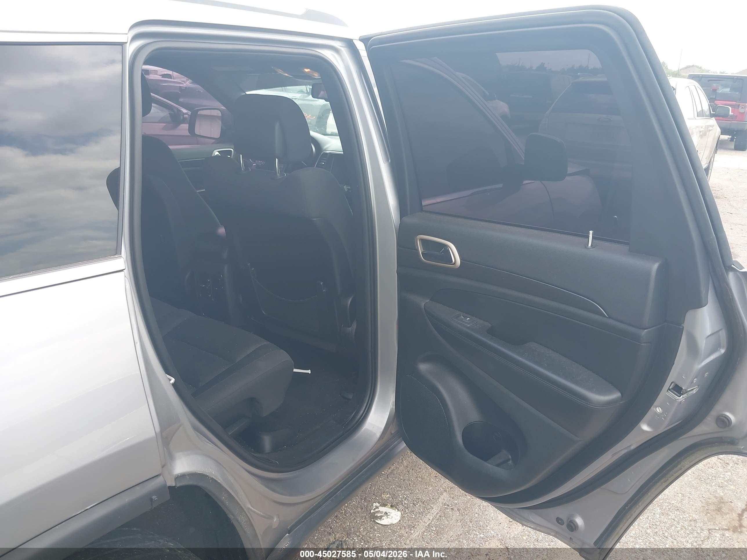 JEEP GRAND image 8