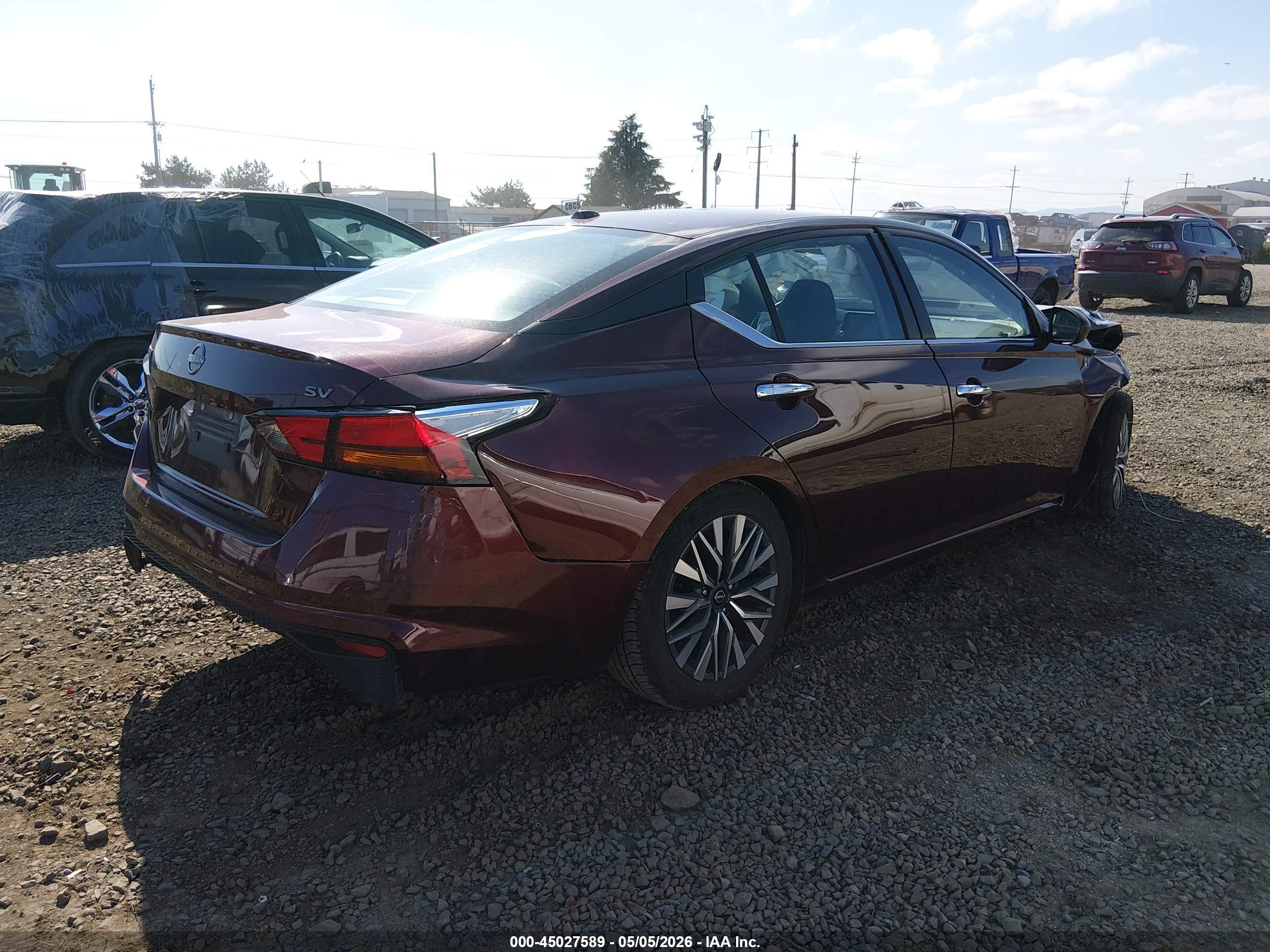 NISSAN ALTIMA image 4