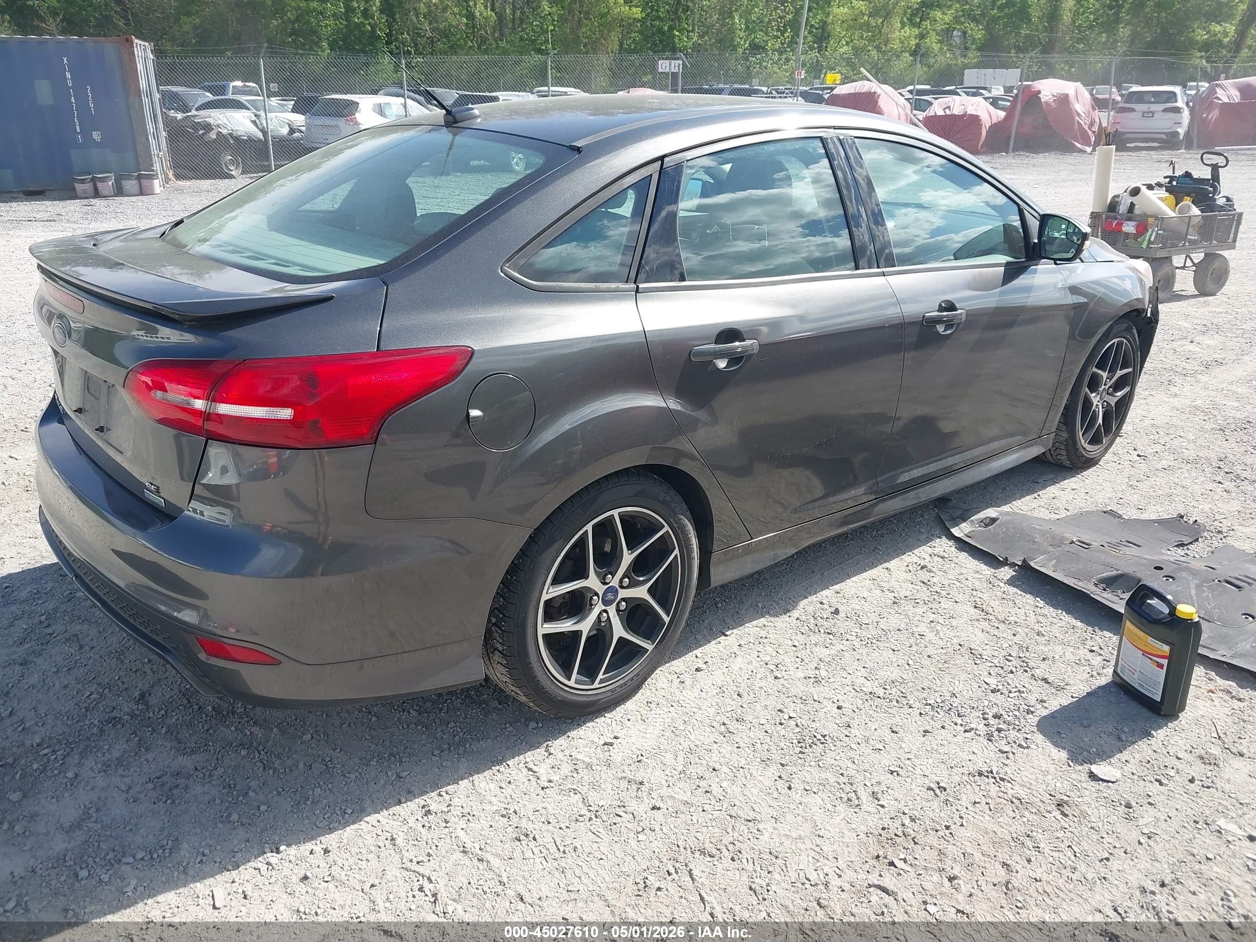 FORD FOCUS image 4