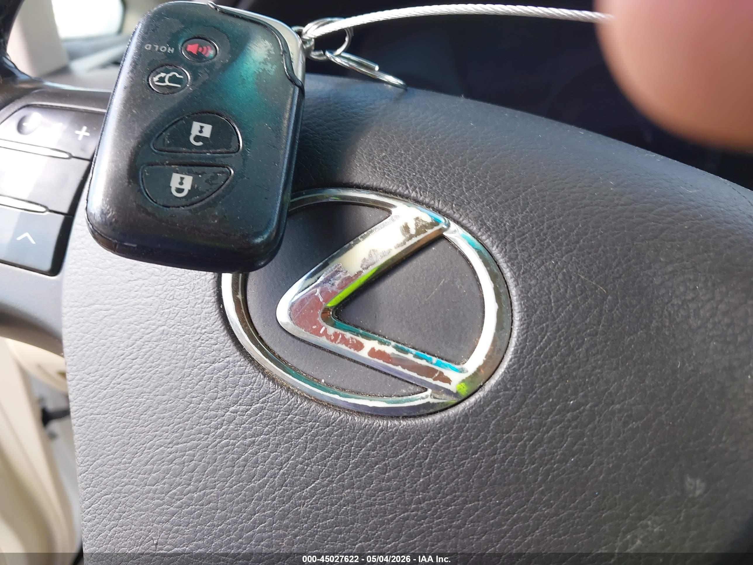 LEXUS RX image 11