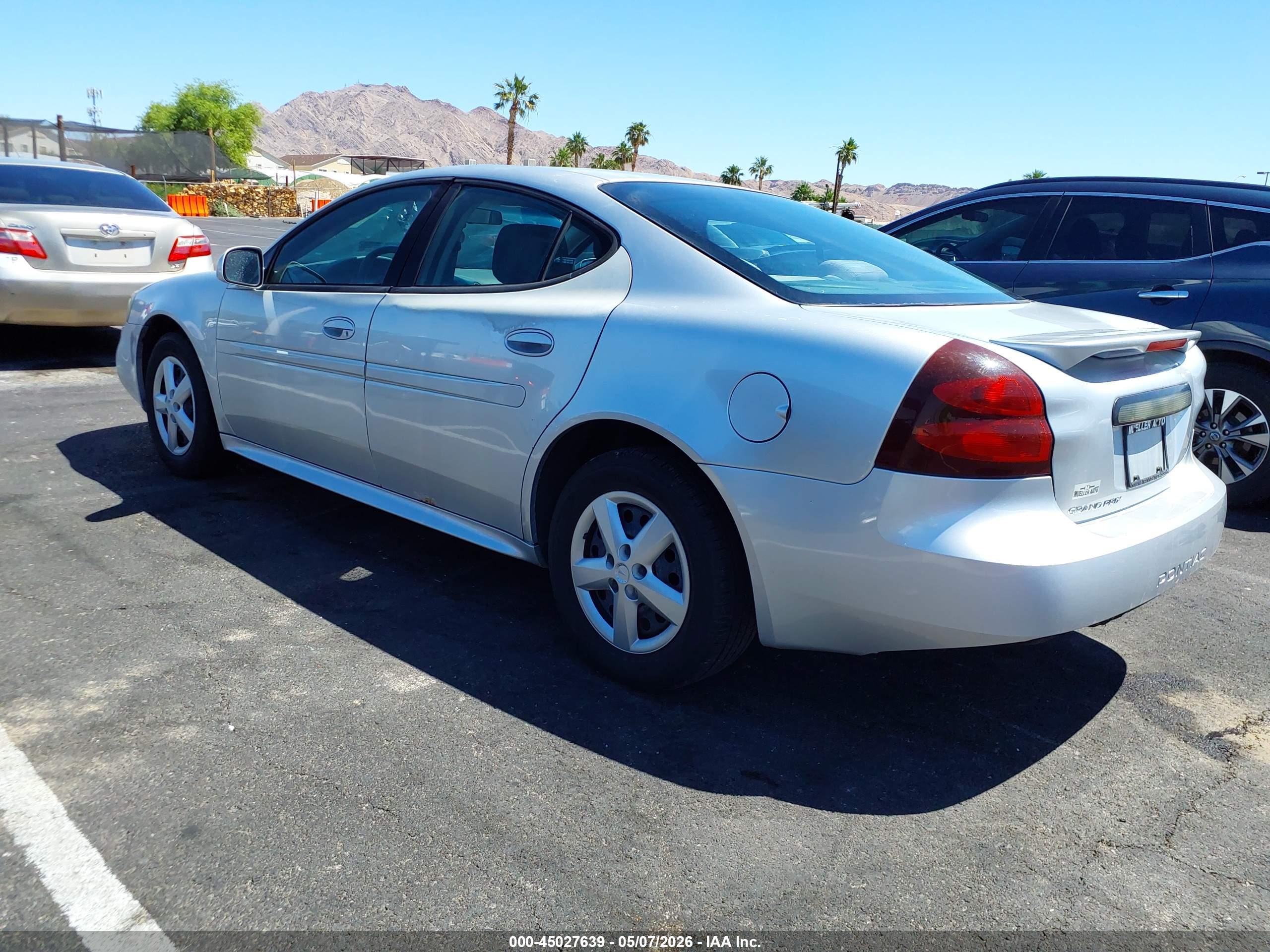 PONTIAC GRAND image 3
