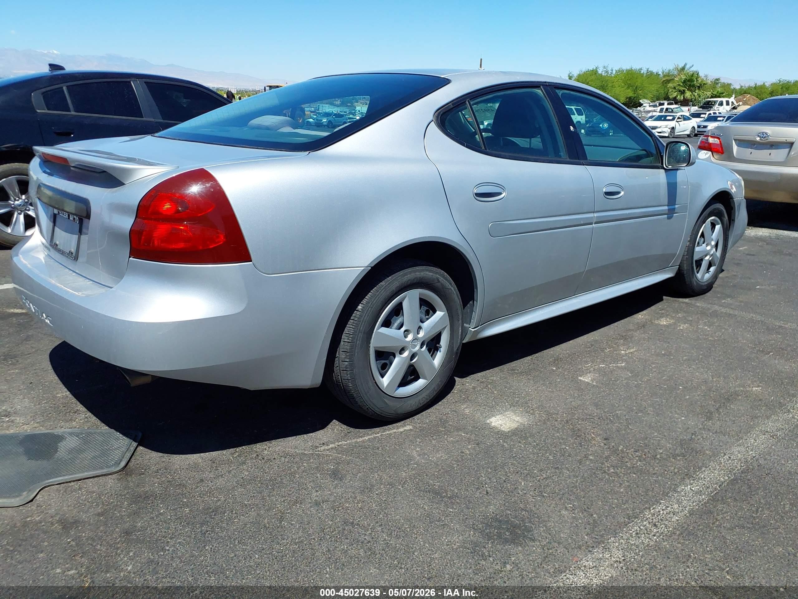 PONTIAC GRAND image 4