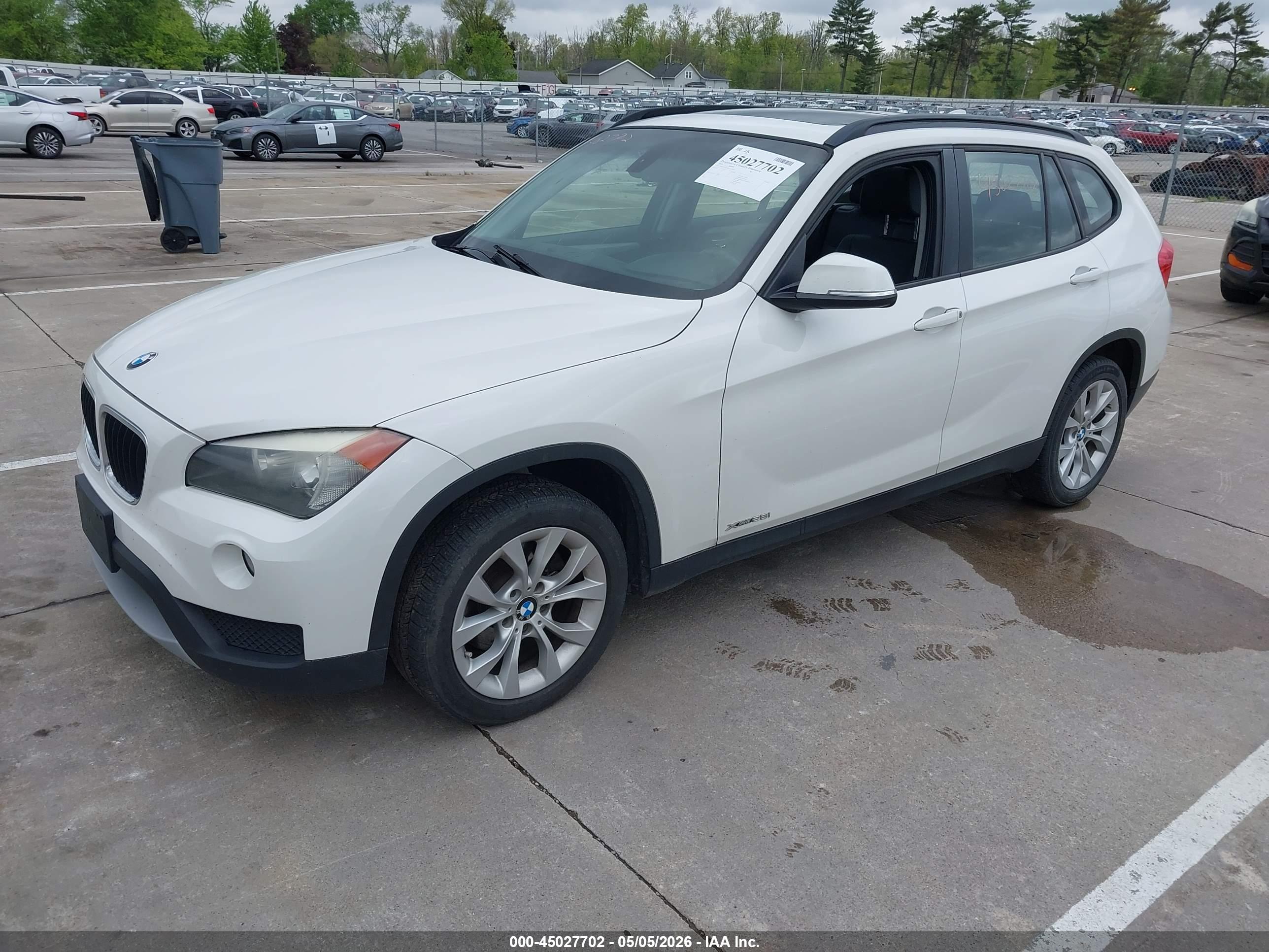 BMW X1 image 2