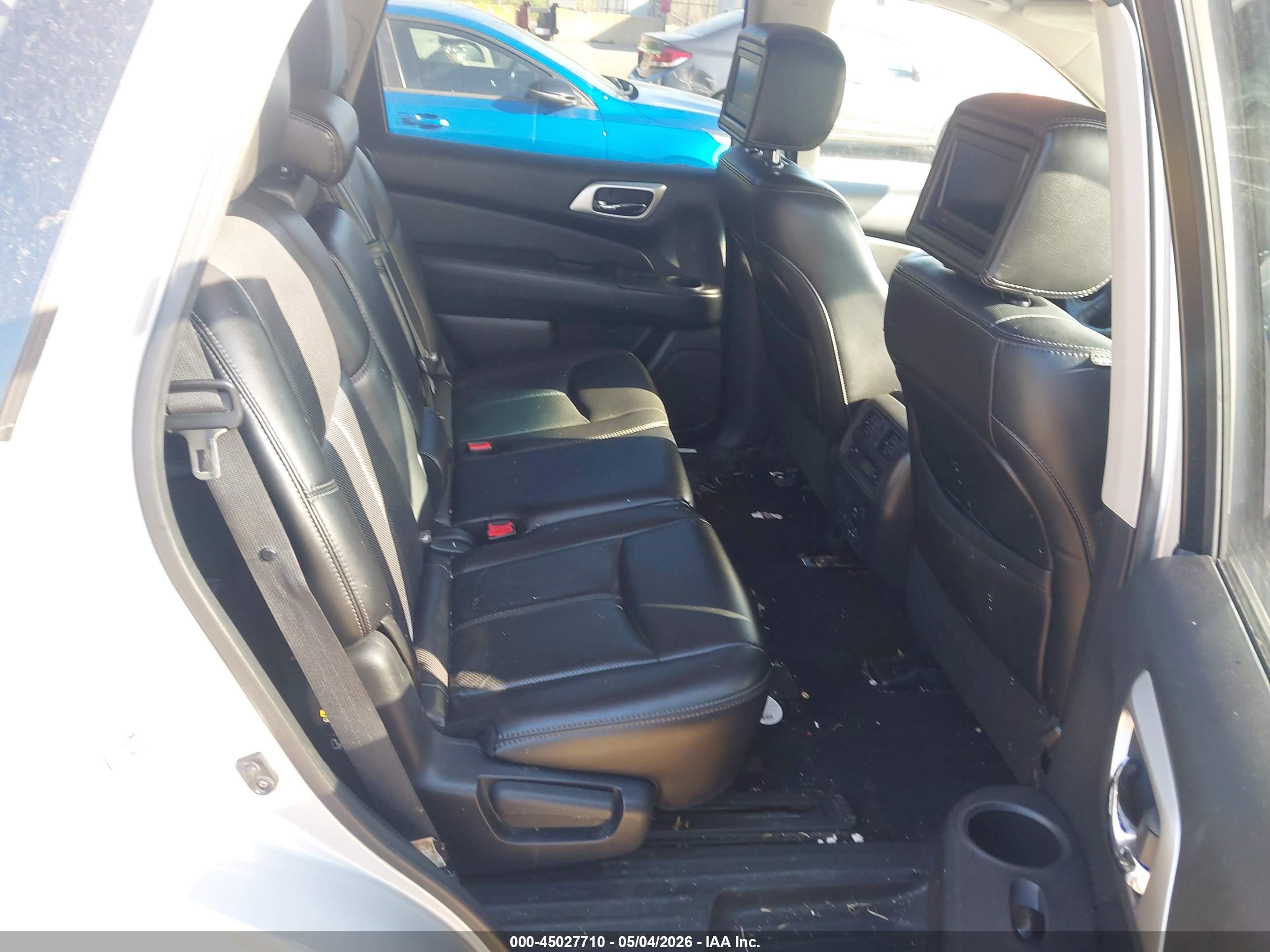 NISSAN PATHFINDER image 8