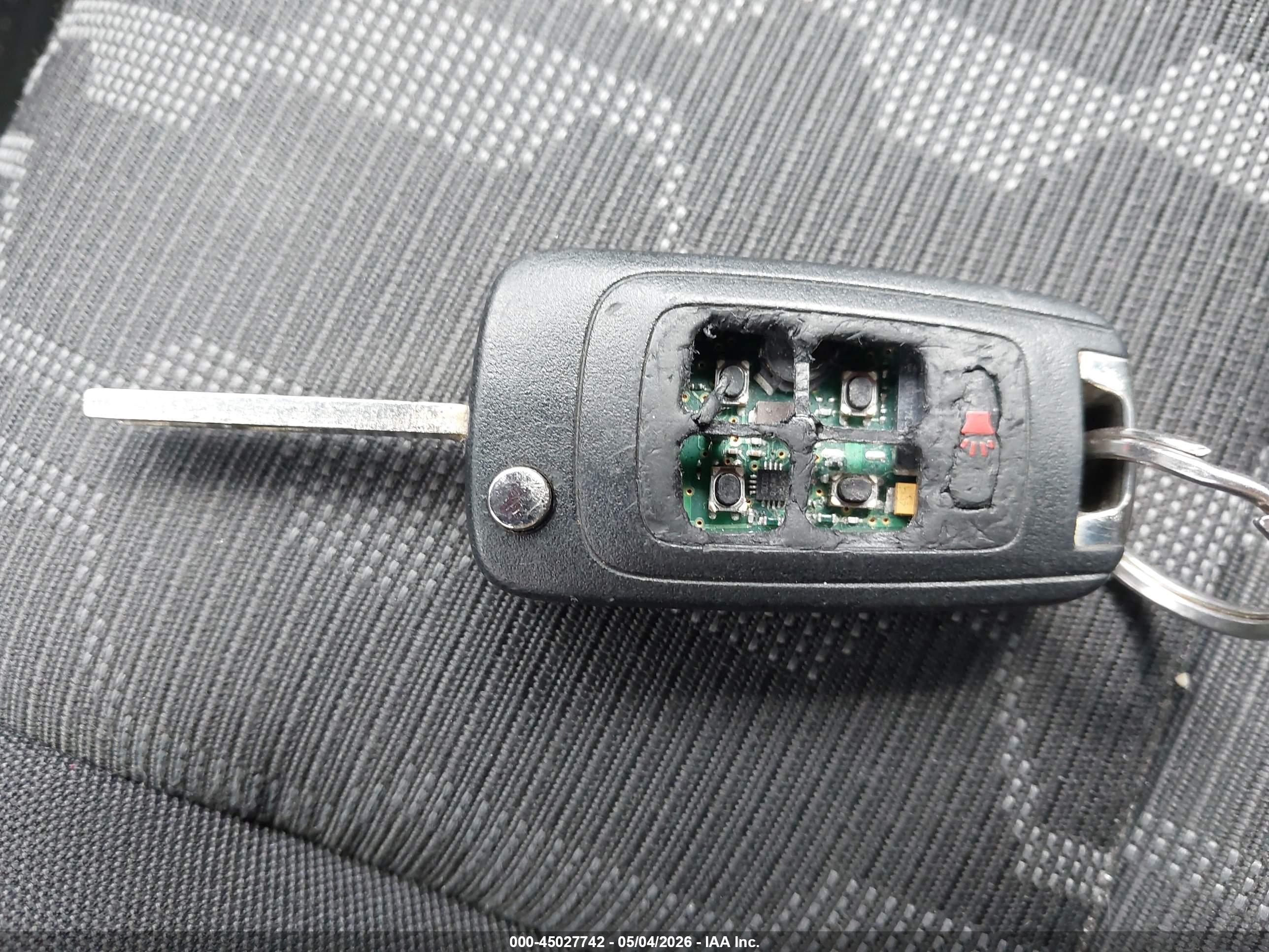 CHEVROLET VOLT image 11