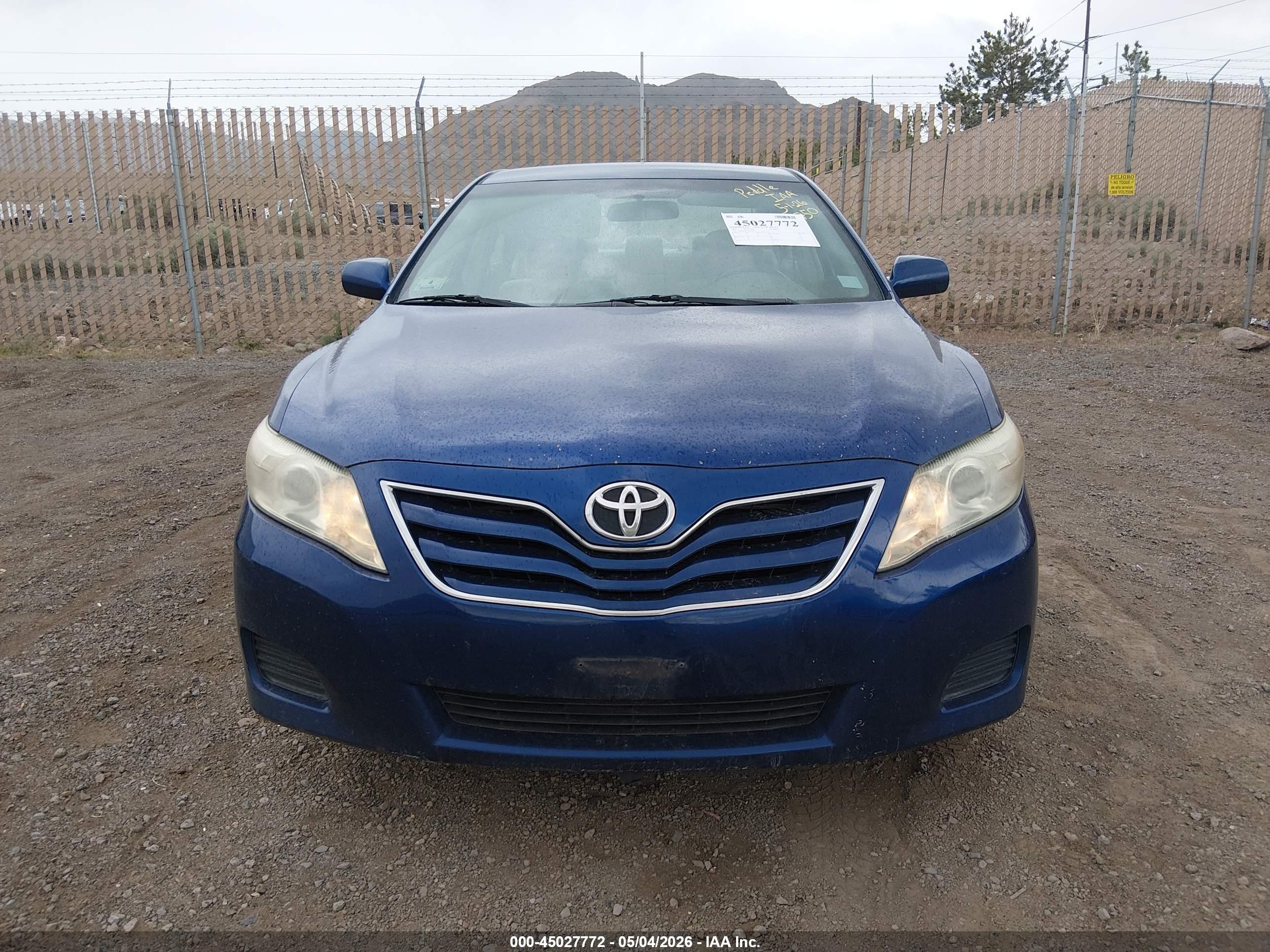 TOYOTA CAMRY image 6