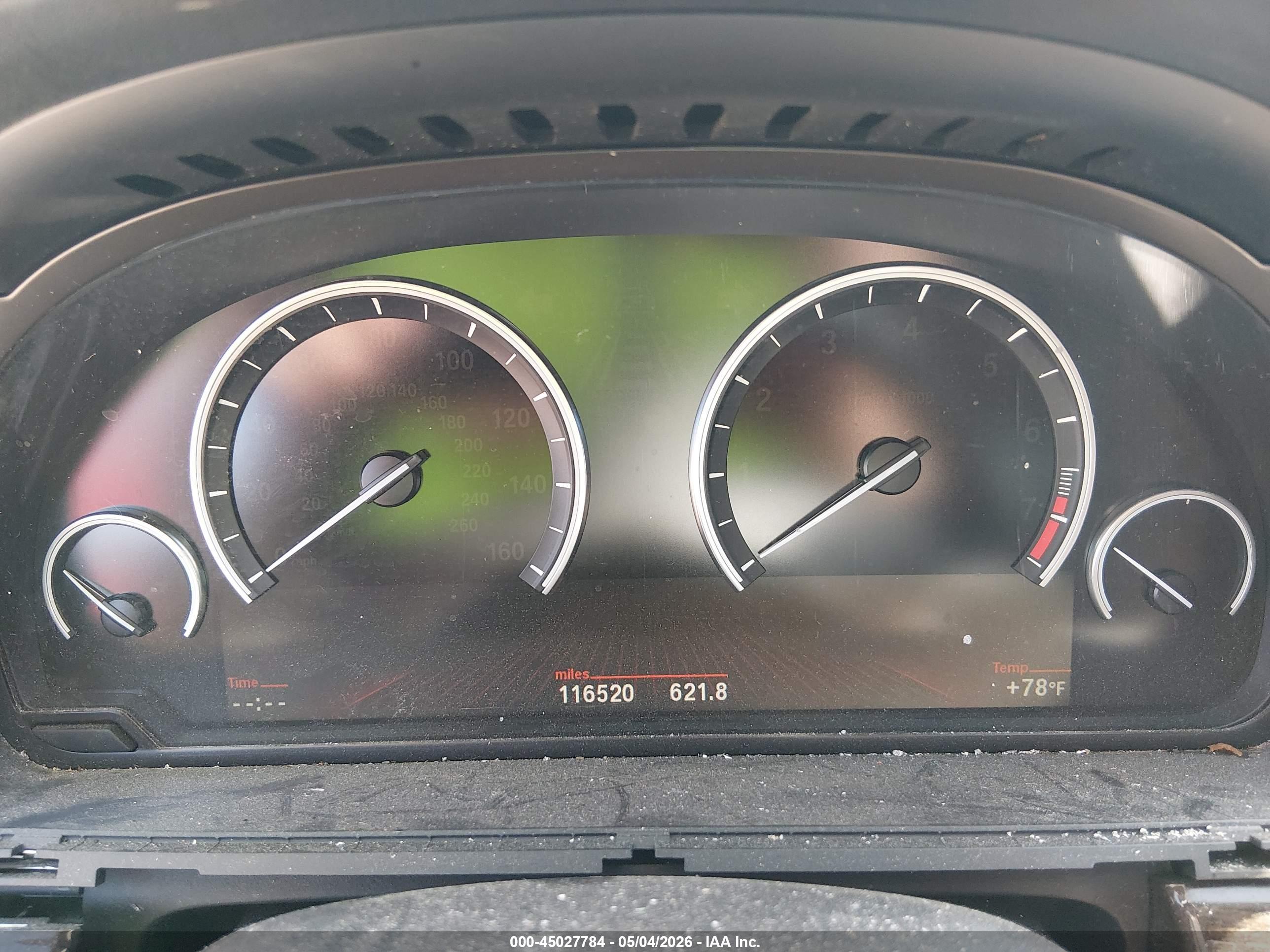 BMW 750I image 7
