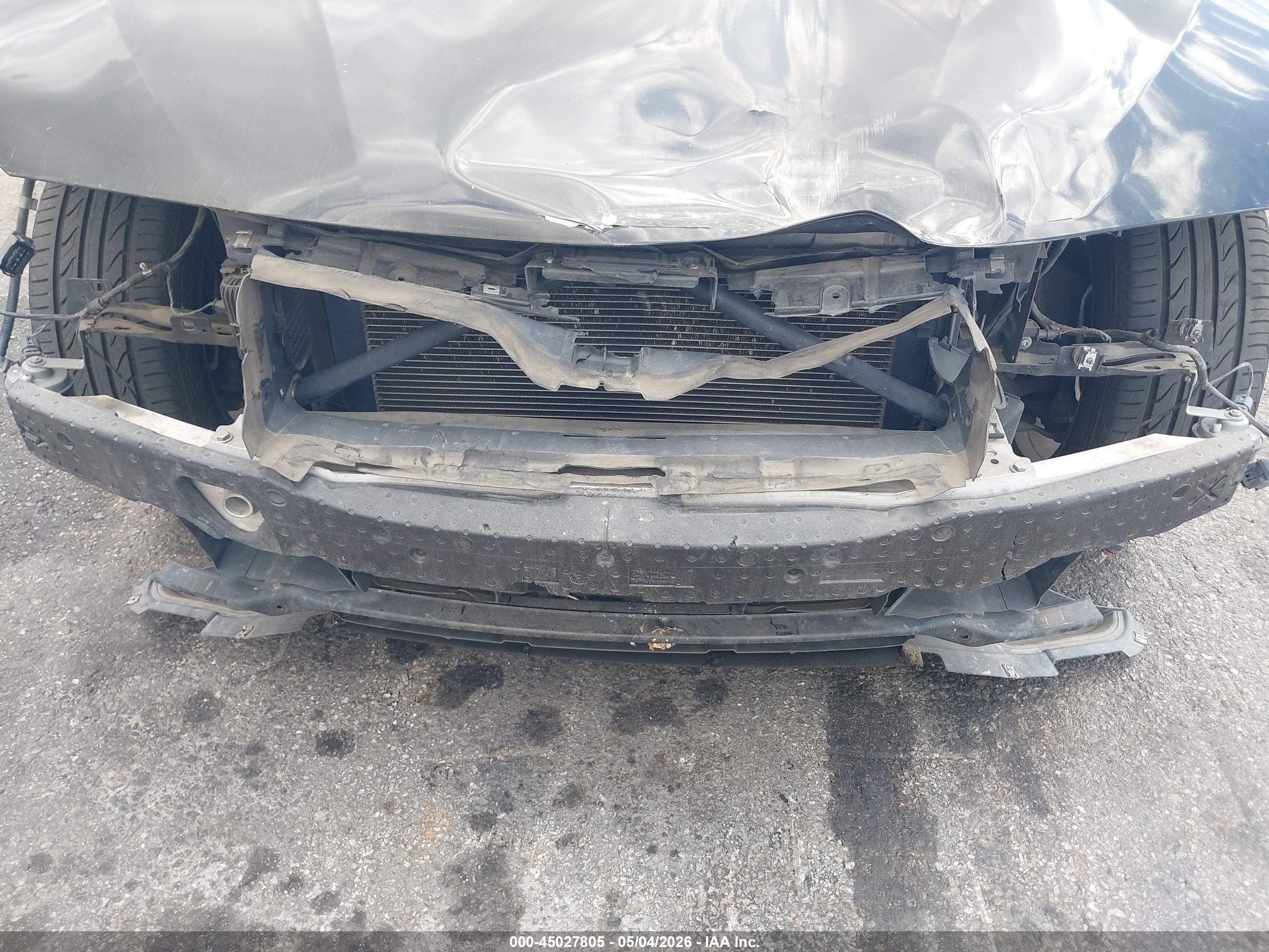 BMW 328I image 6