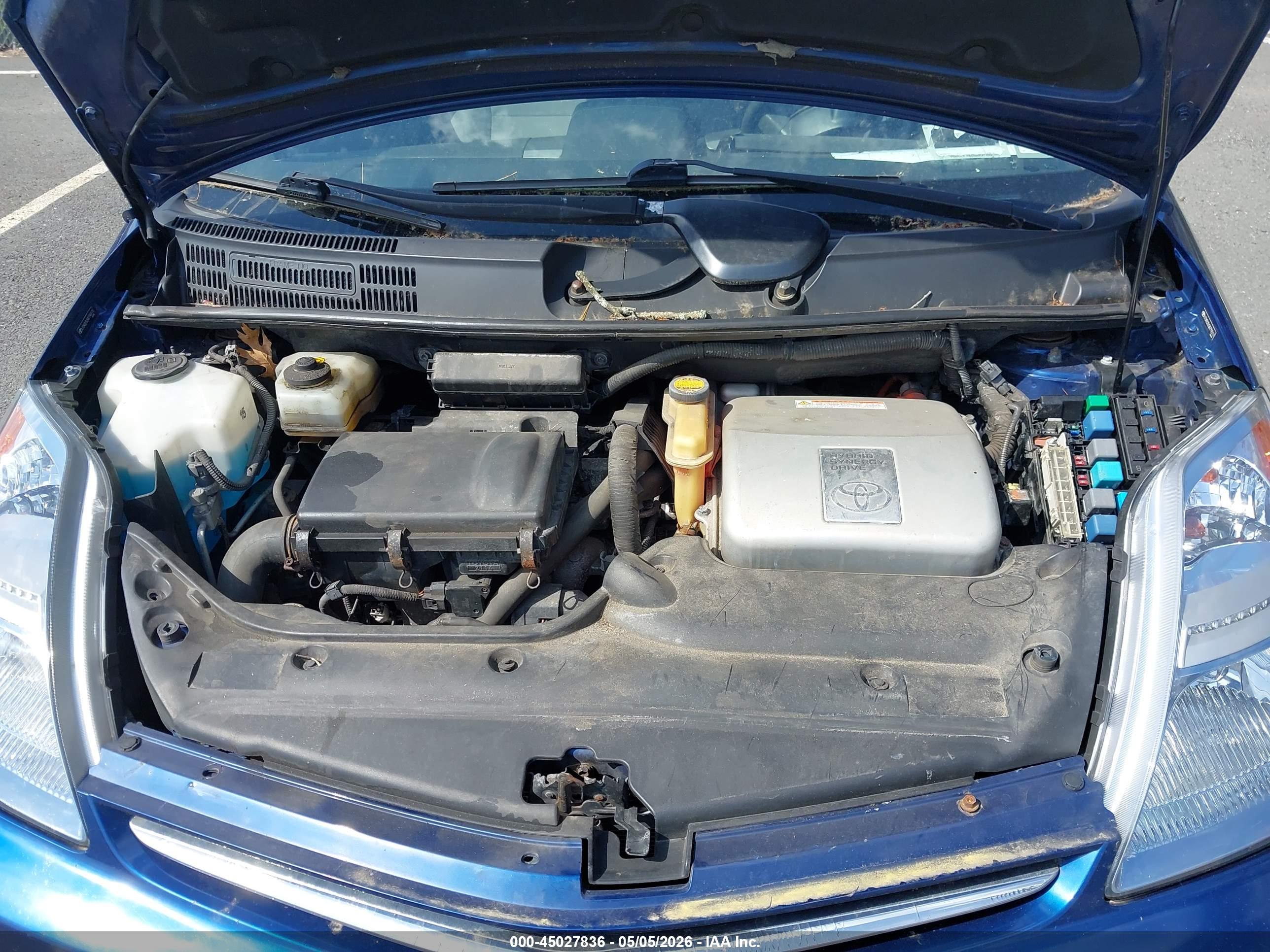 TOYOTA PRIUS image 10