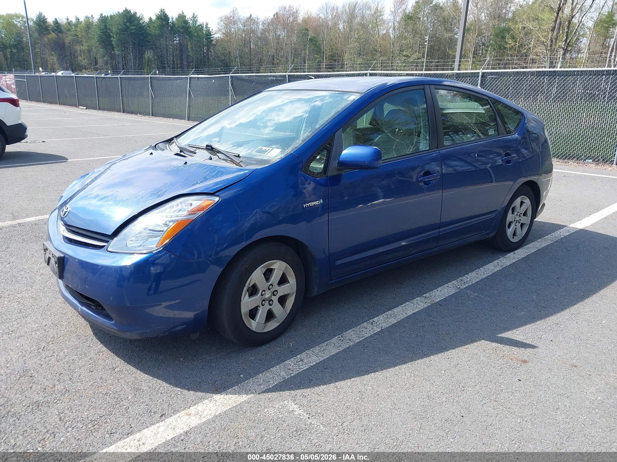 TOYOTA PRIUS image 2
