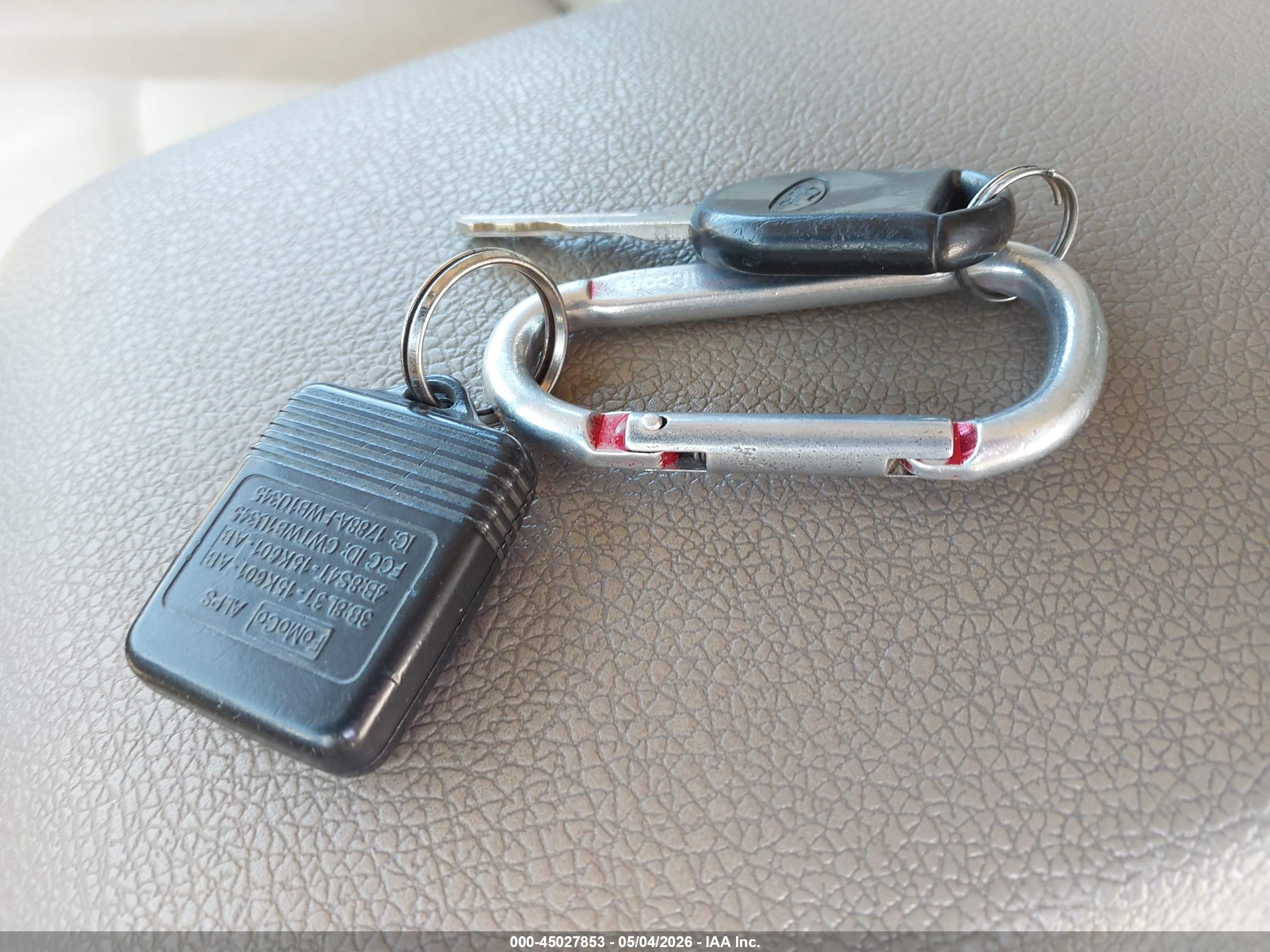 FORD EXPLORER image 11