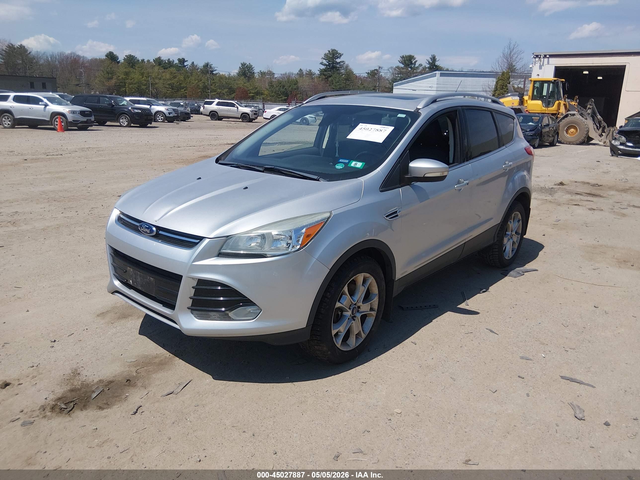 FORD ESCAPE image 2