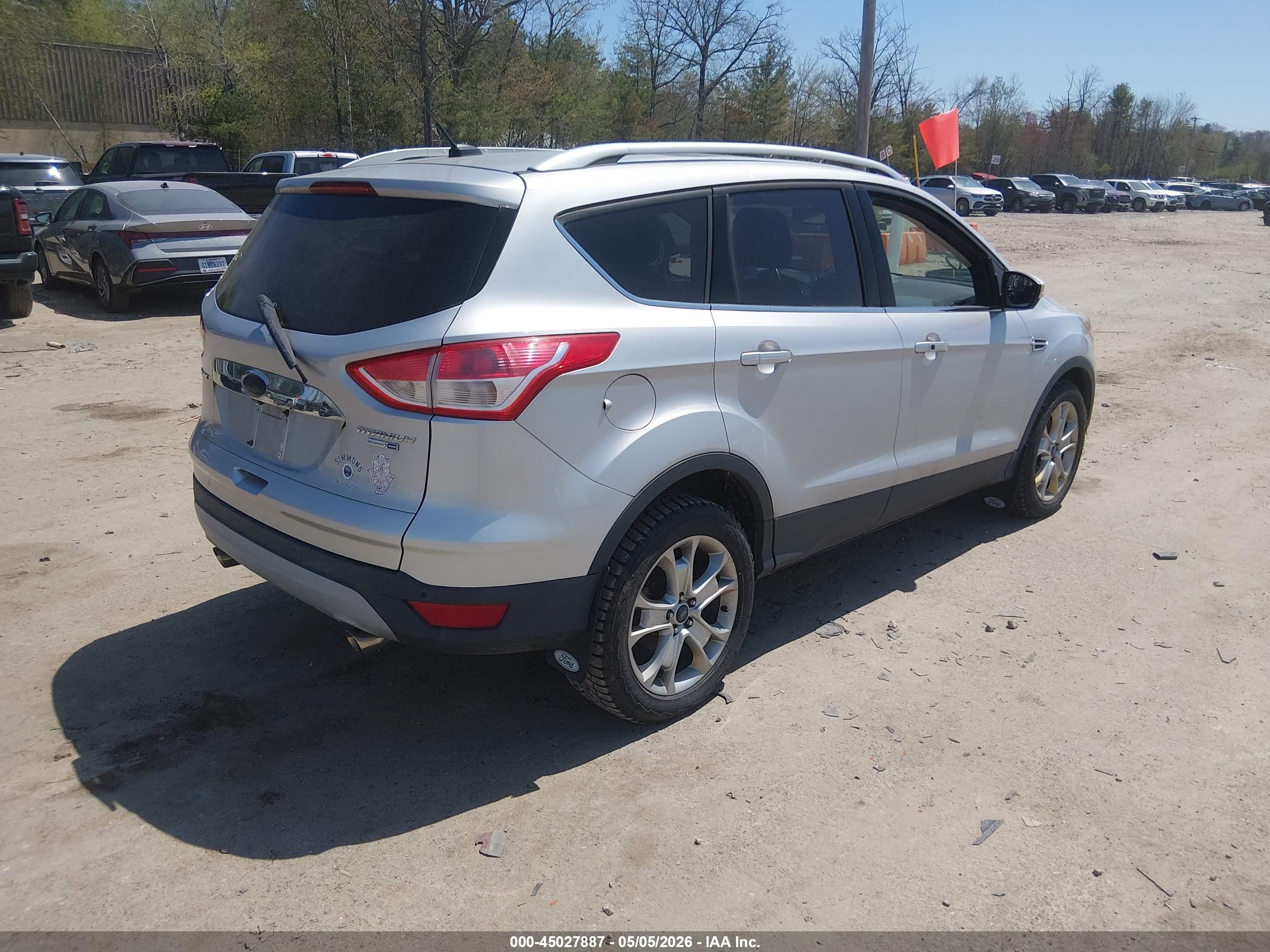 FORD ESCAPE image 4