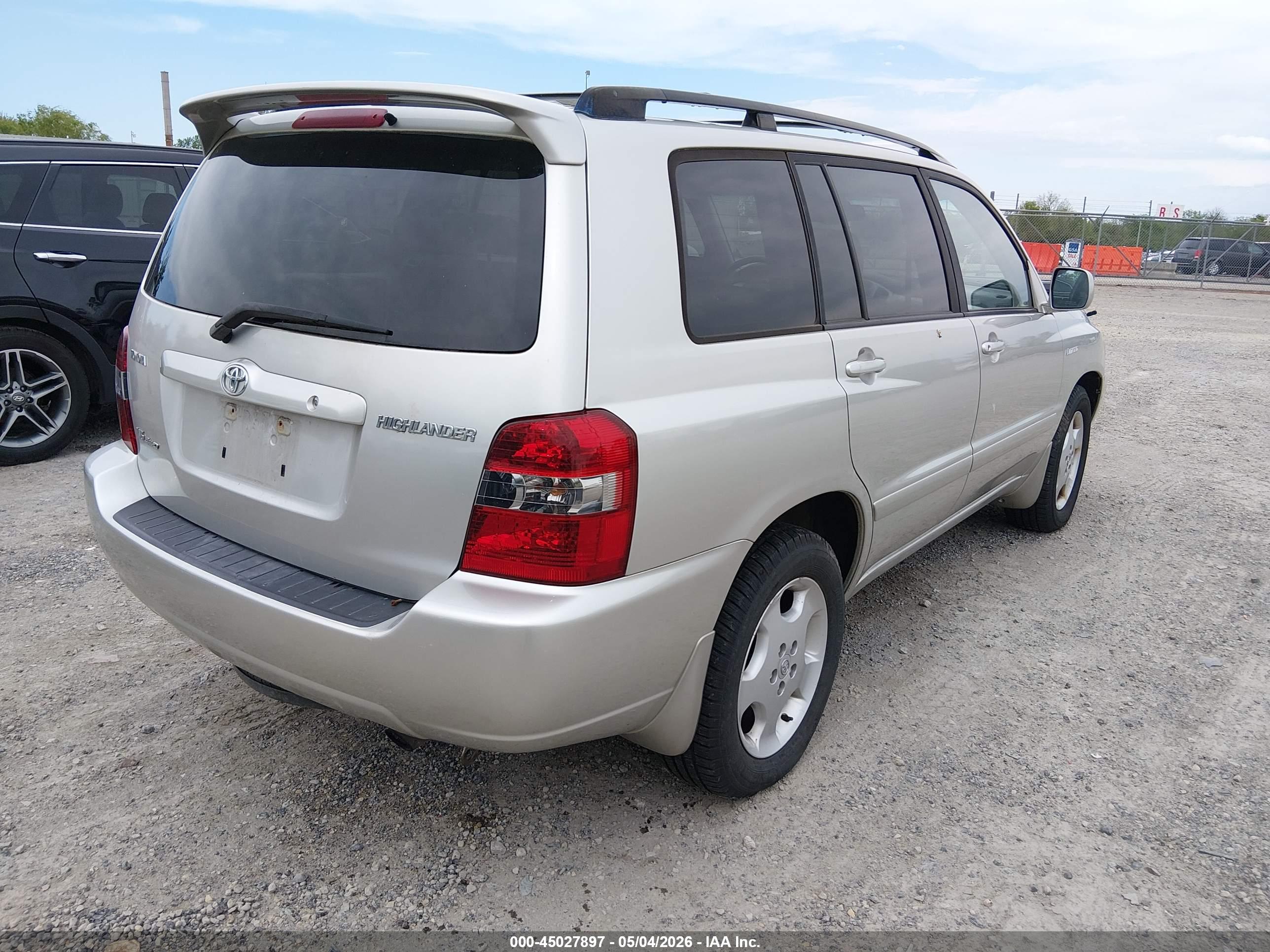 TOYOTA HIGHLANDER image 4