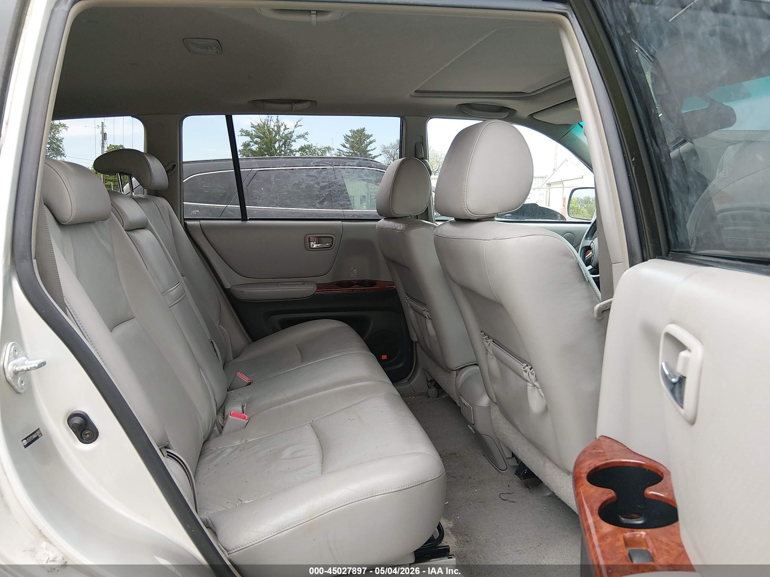 TOYOTA HIGHLANDER image 8