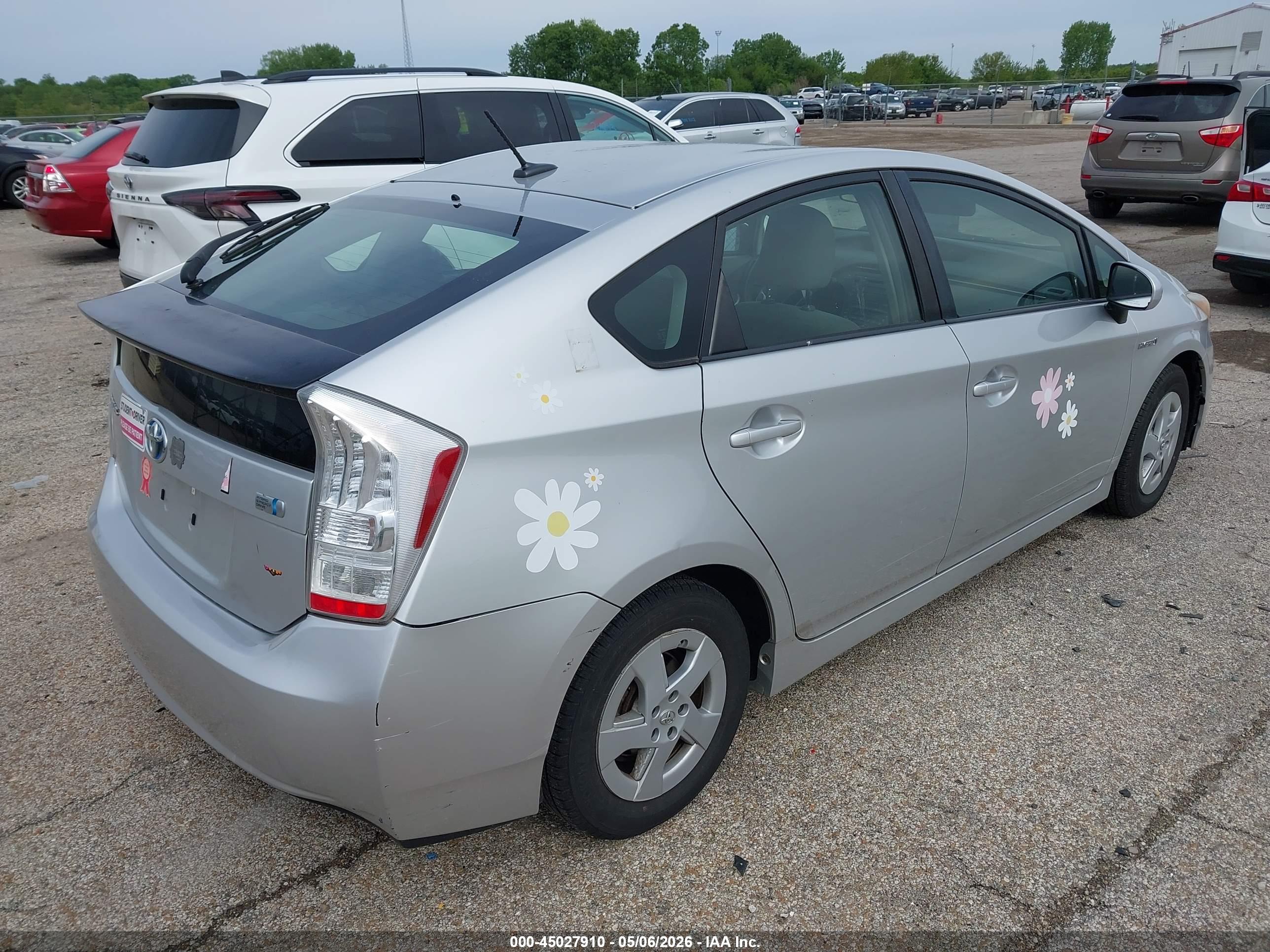 TOYOTA PRIUS image 4