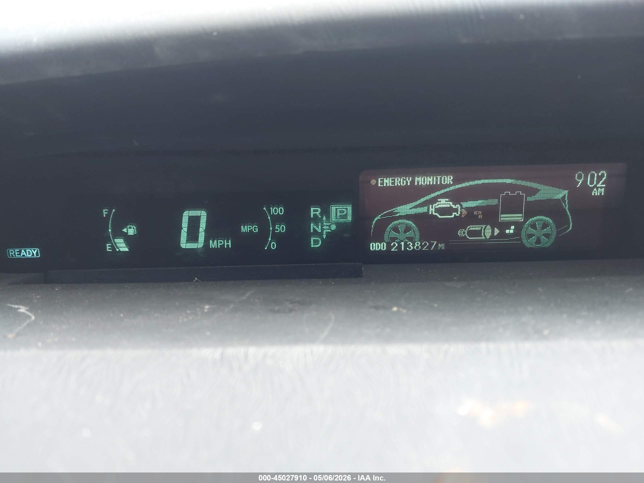 TOYOTA PRIUS image 7