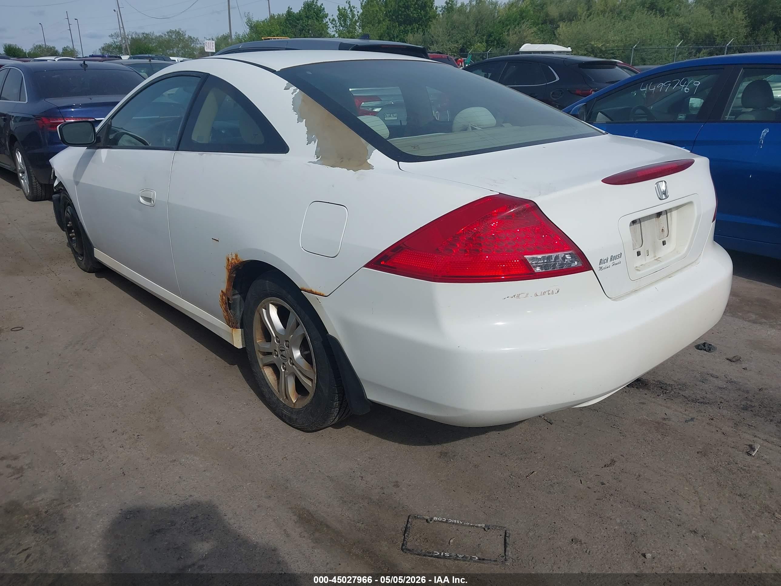 HONDA ACCORD image 3
