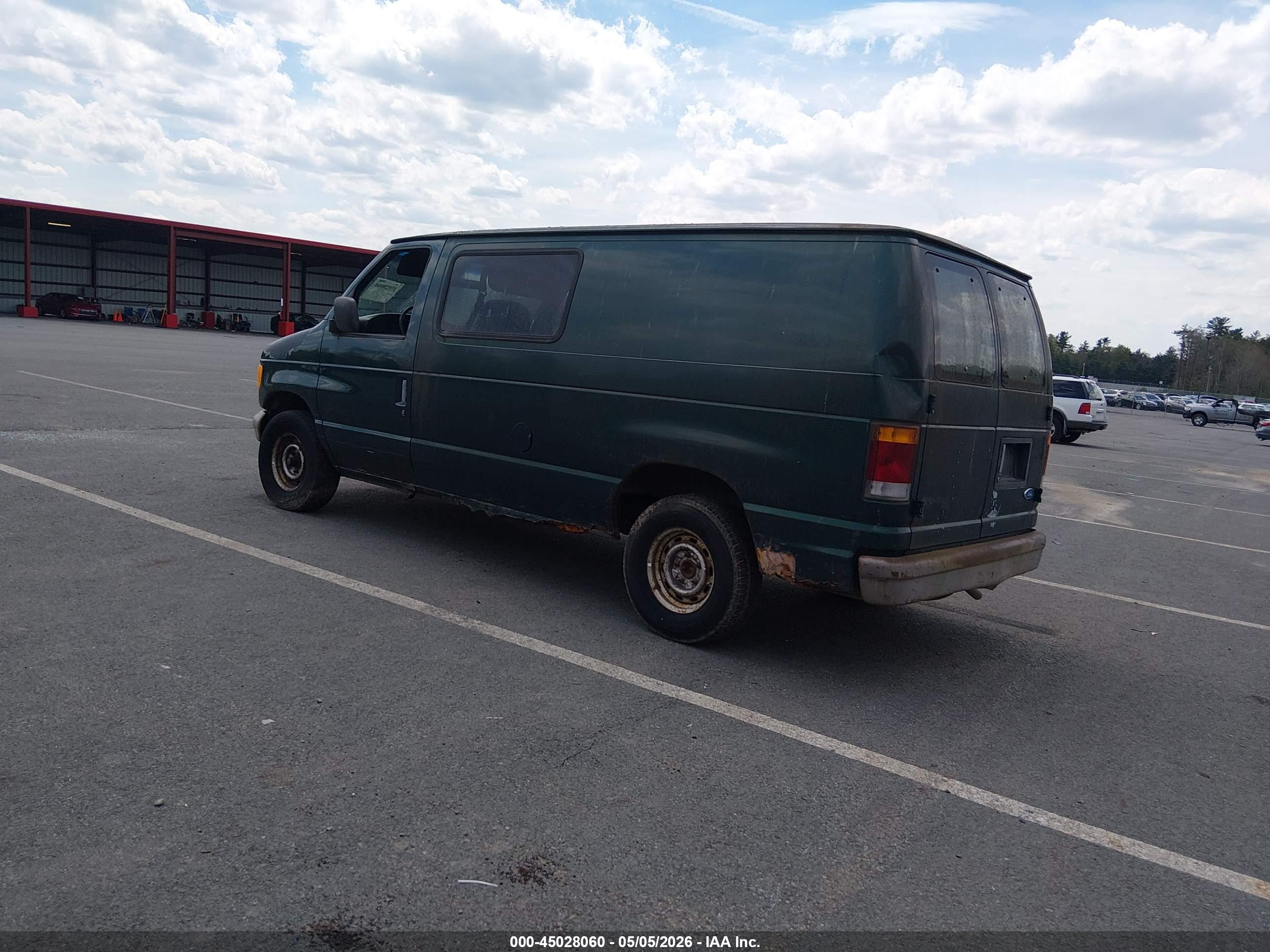 FORD ECONOLINE image 3