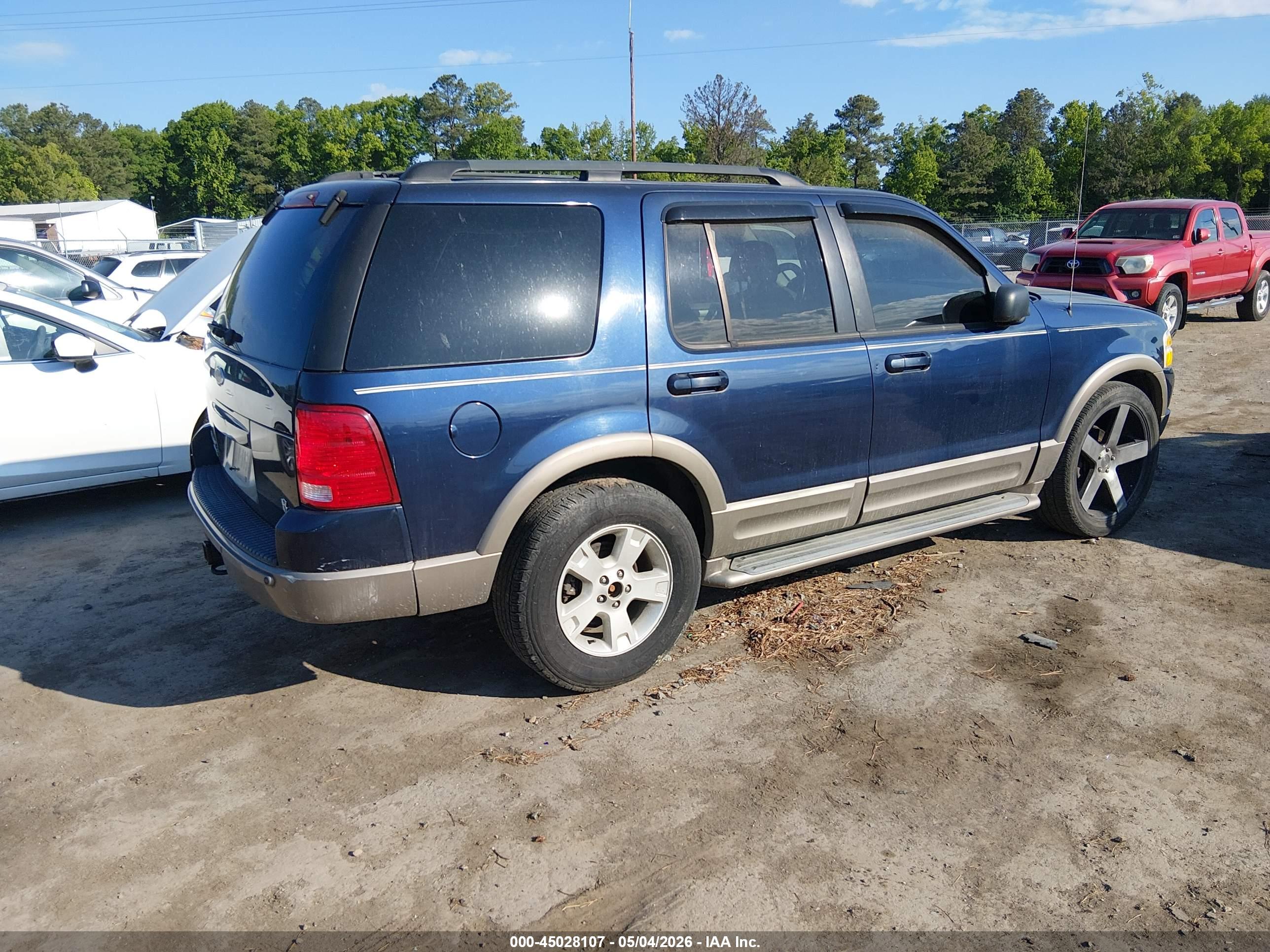 FORD EXPLORER image 4
