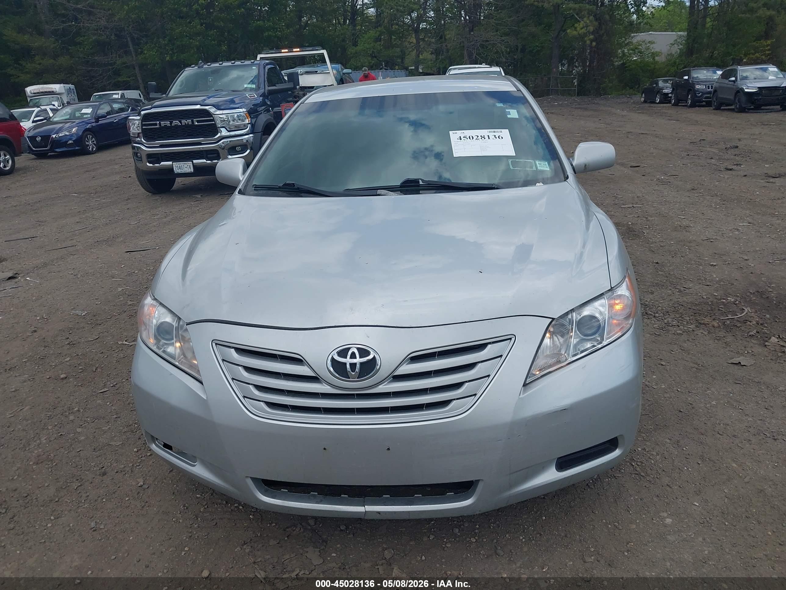 TOYOTA CAMRY image 6