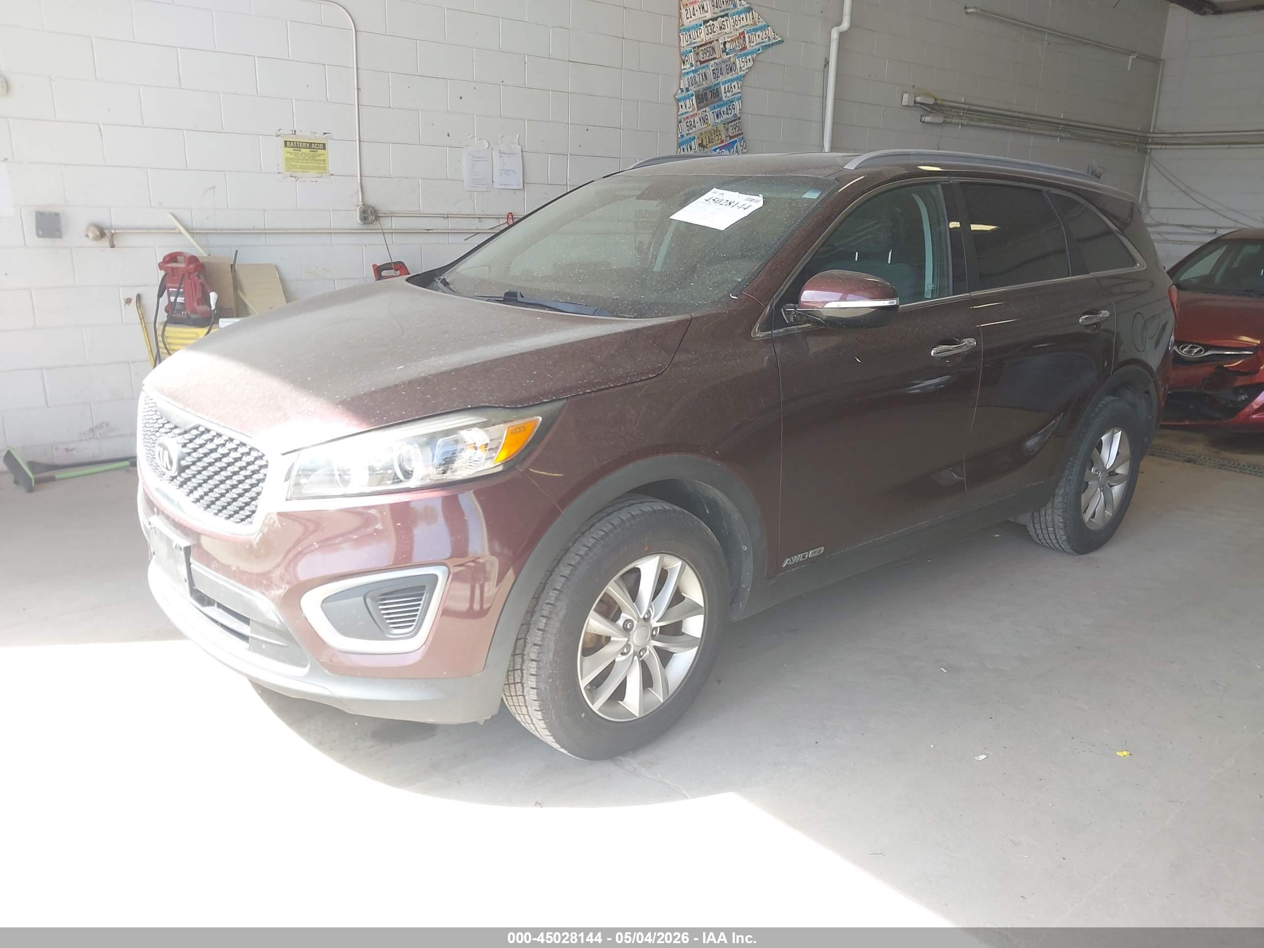 KIA SORENTO image 2