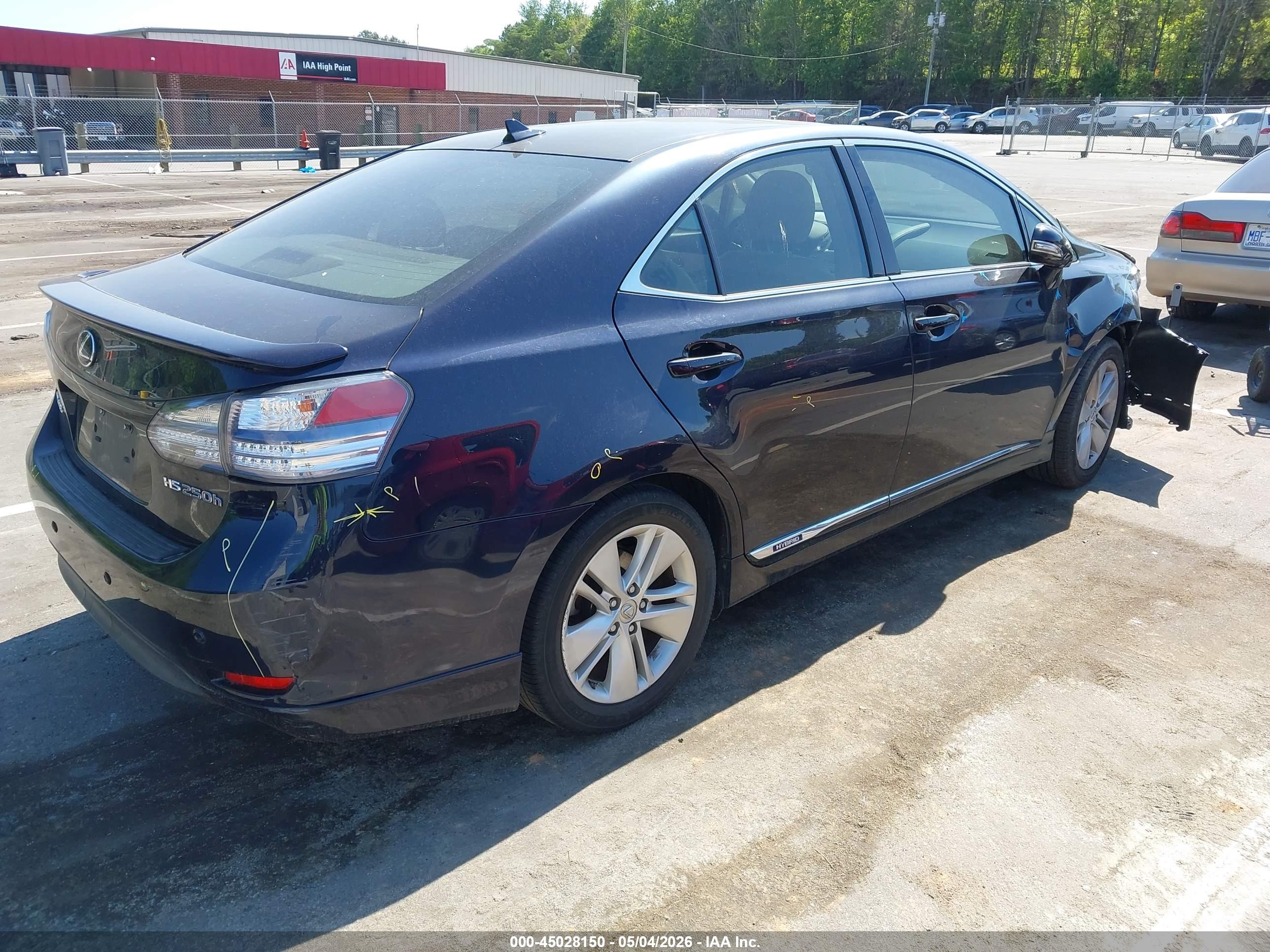 LEXUS HS image 4