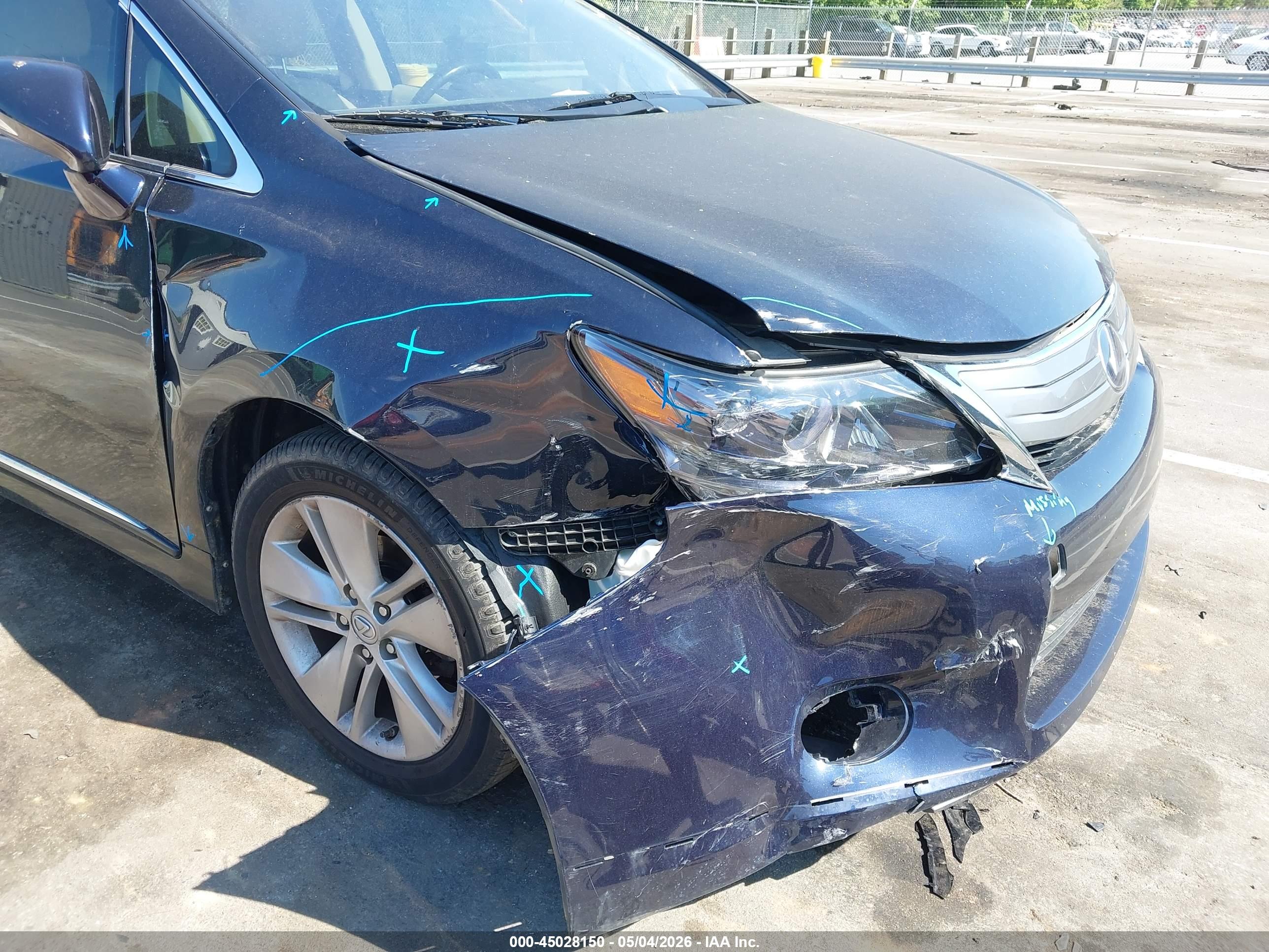 LEXUS HS image 6