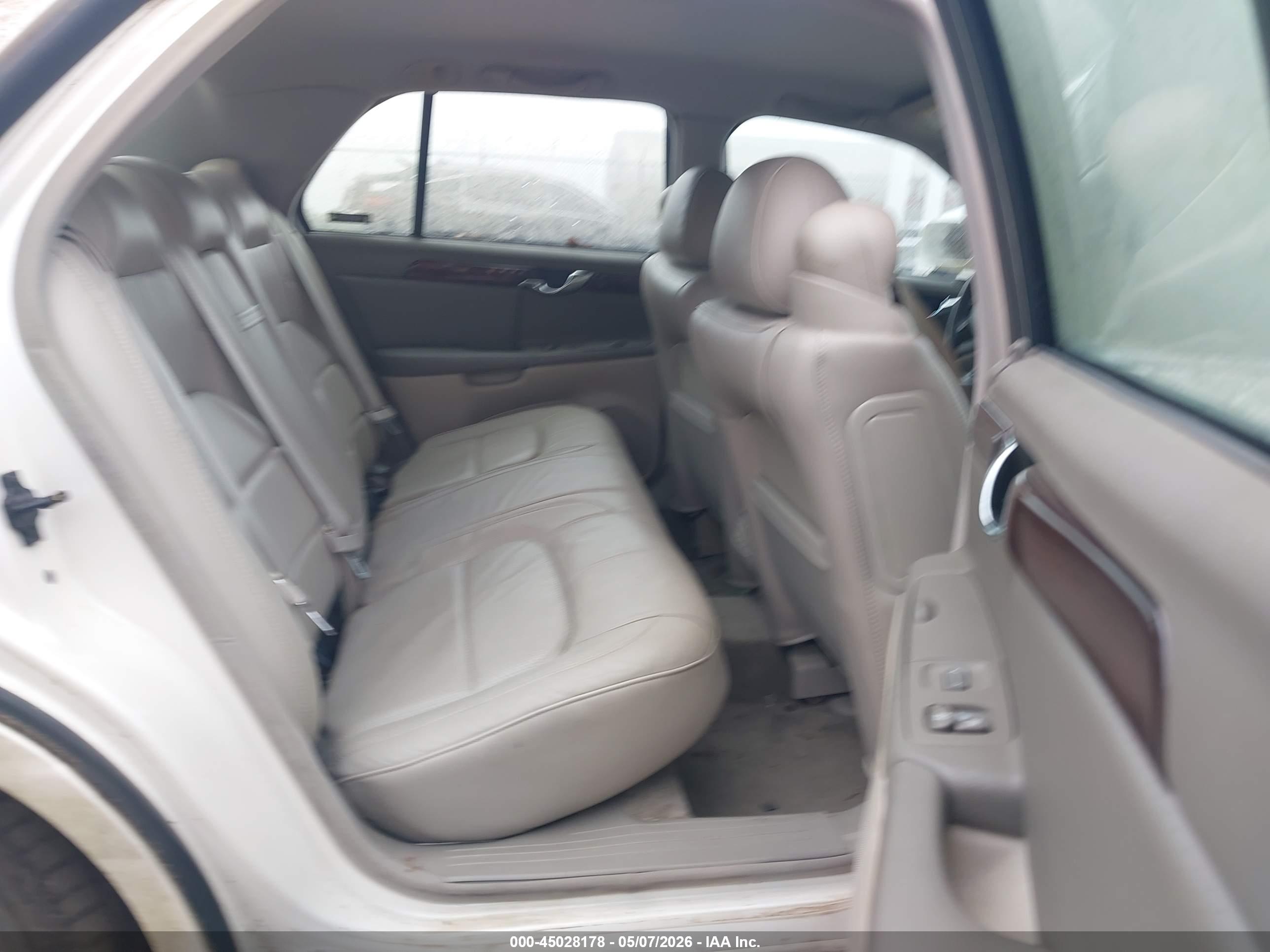 CADILLAC DEVILLE image 8