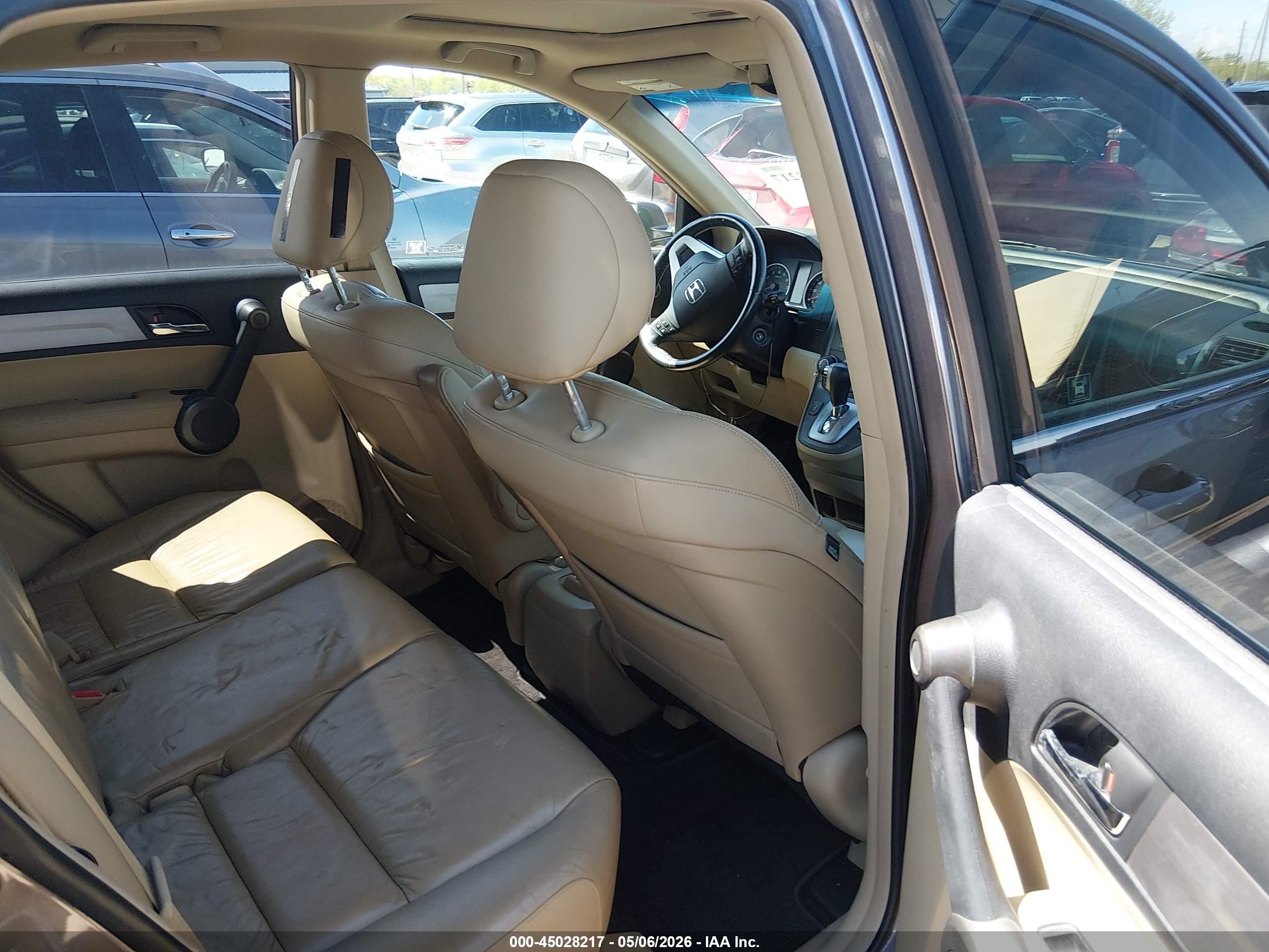 HONDA CR-V image 8