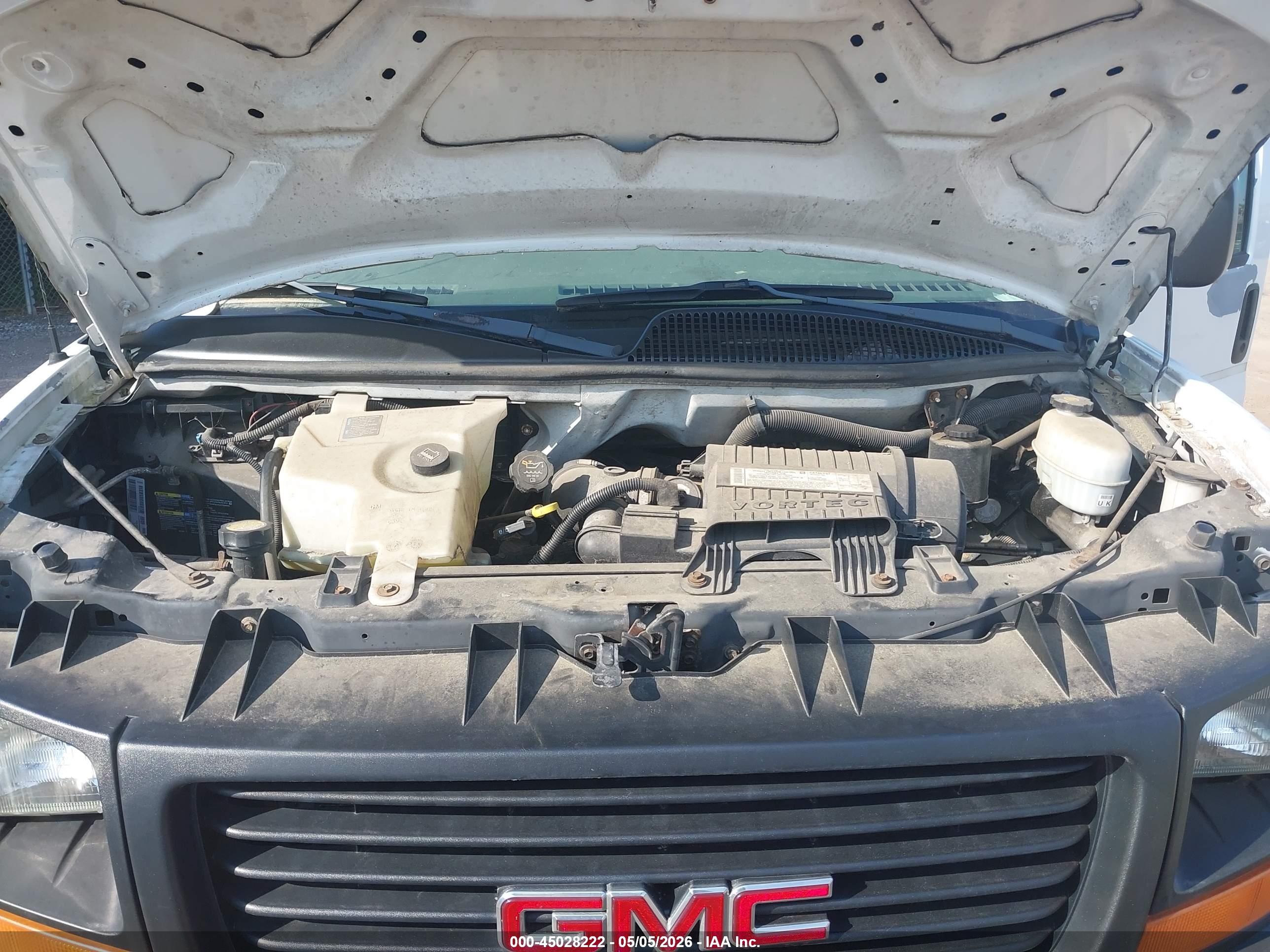 GMC SAVANA image 10