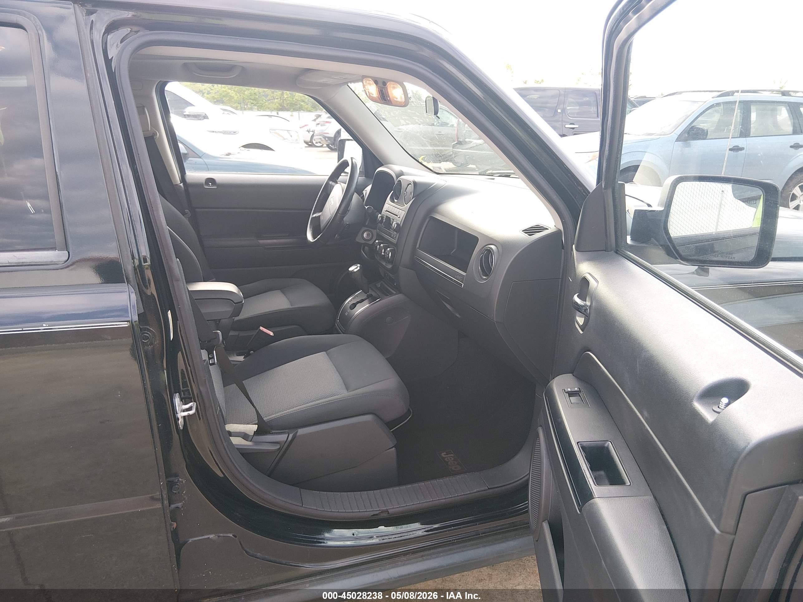 JEEP PATRIOT image 5