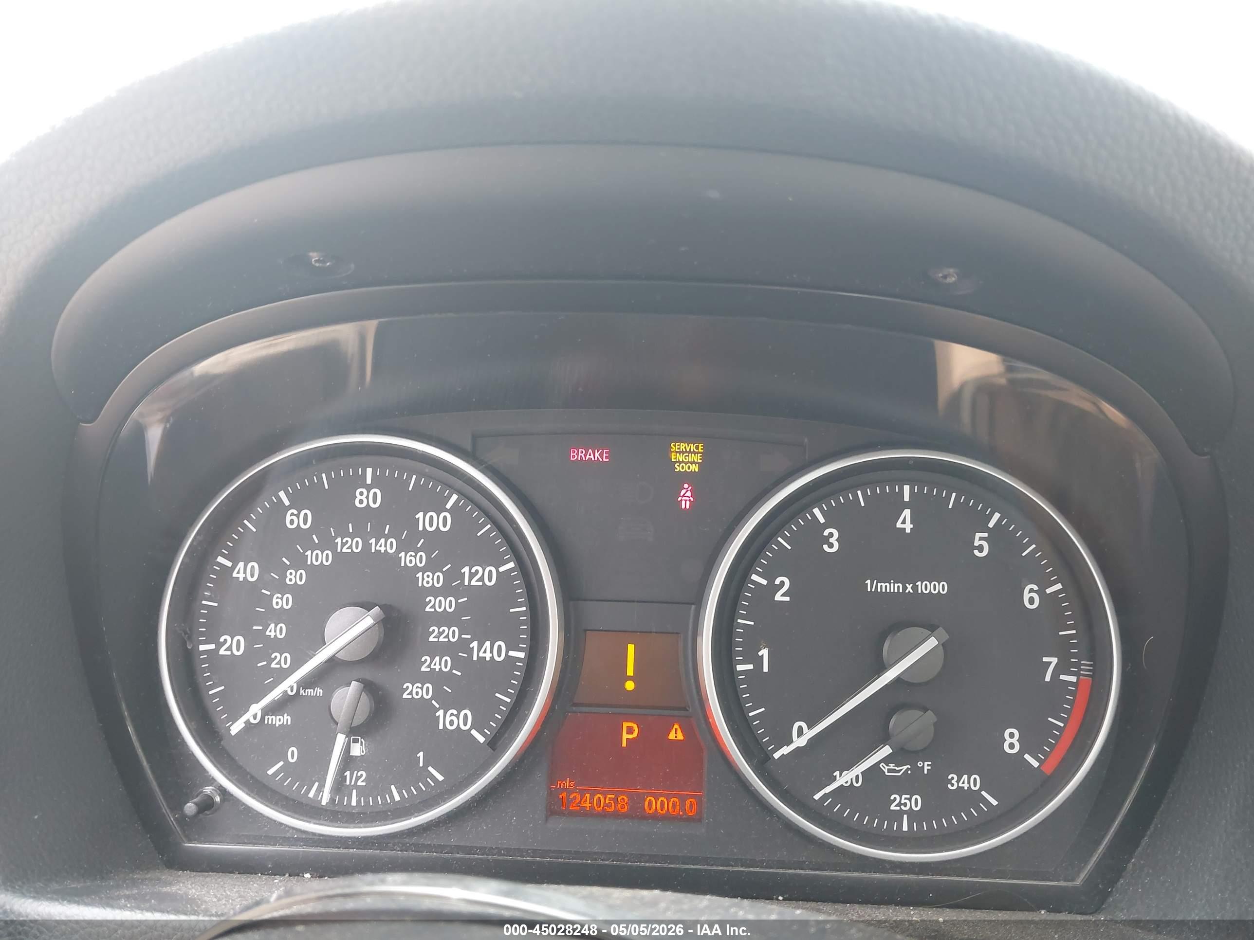 BMW 335XI image 7