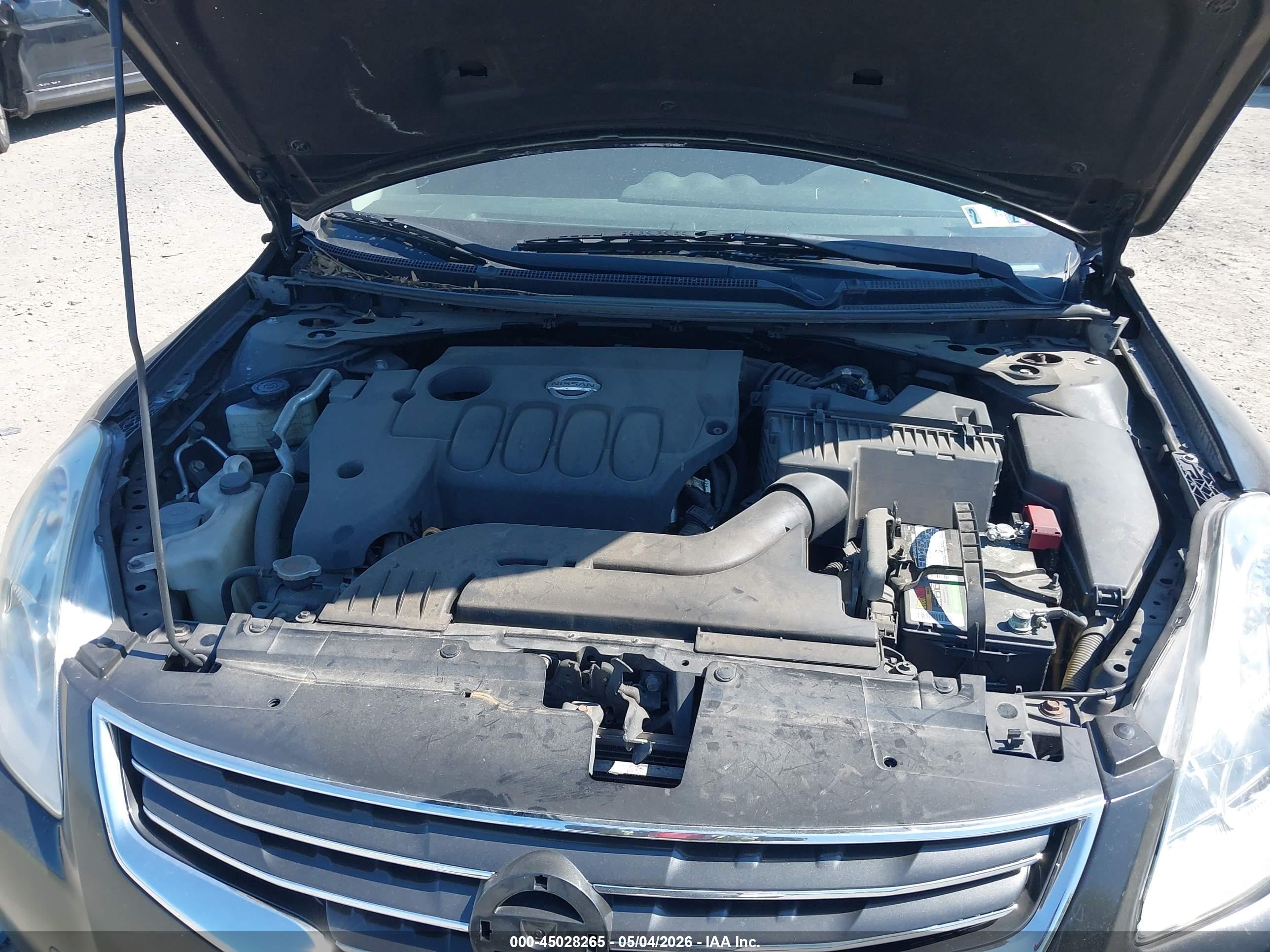 NISSAN ALTIMA image 10
