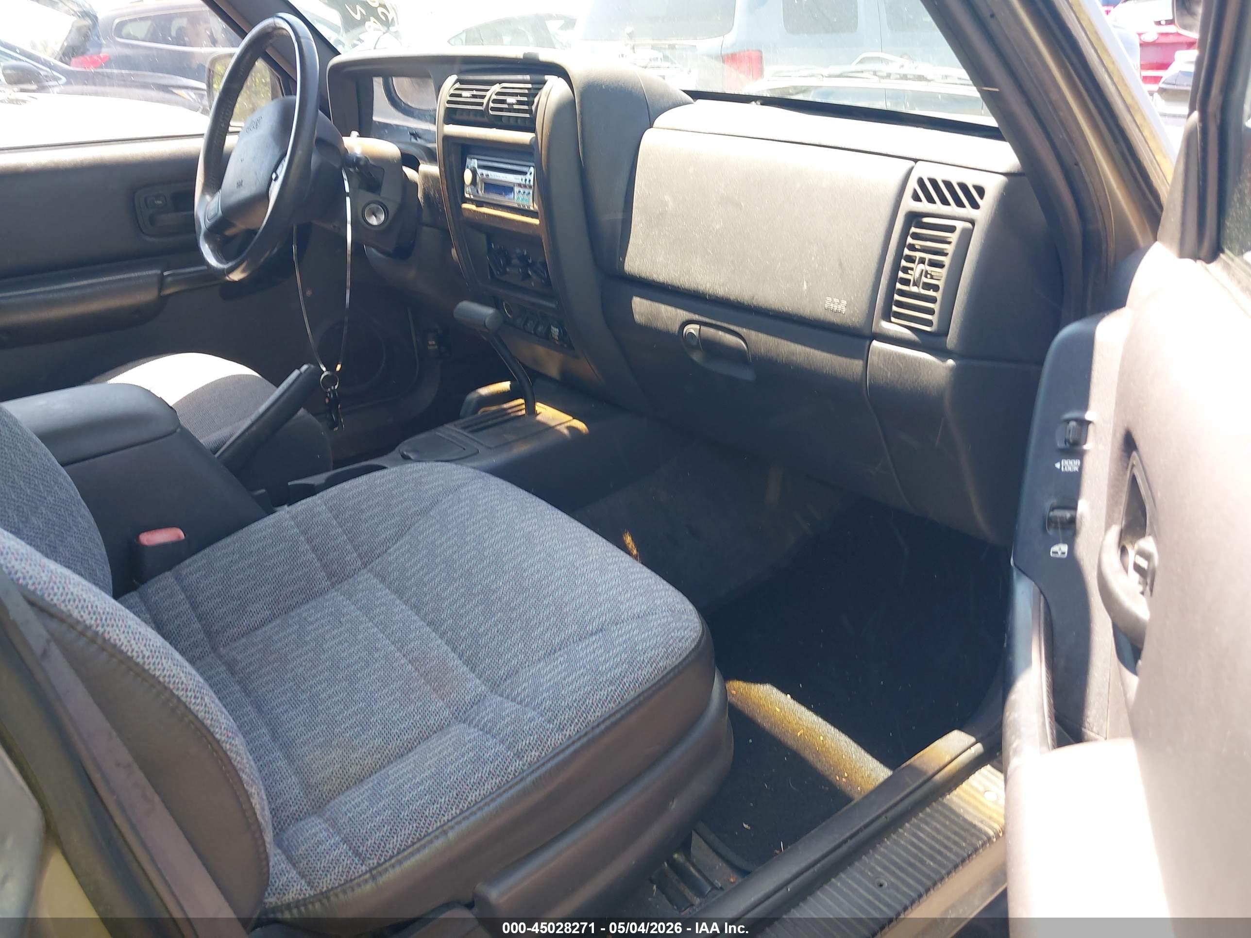 JEEP CHEROKEE image 5