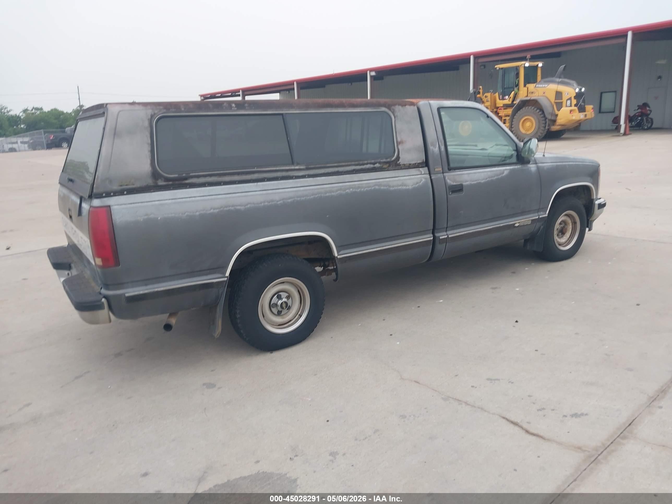 CHEVROLET GMT-400 image 4