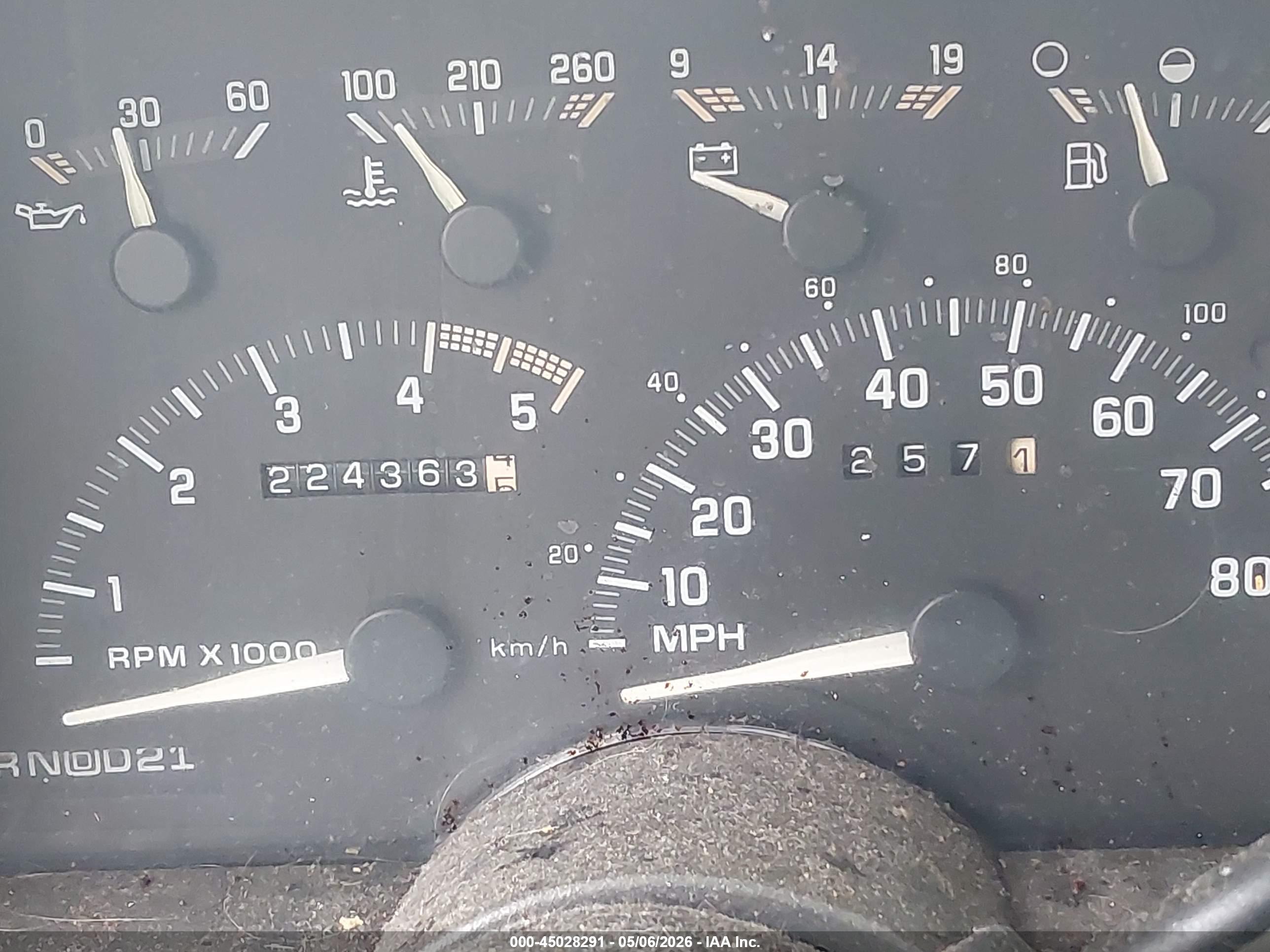 CHEVROLET GMT-400 image 7