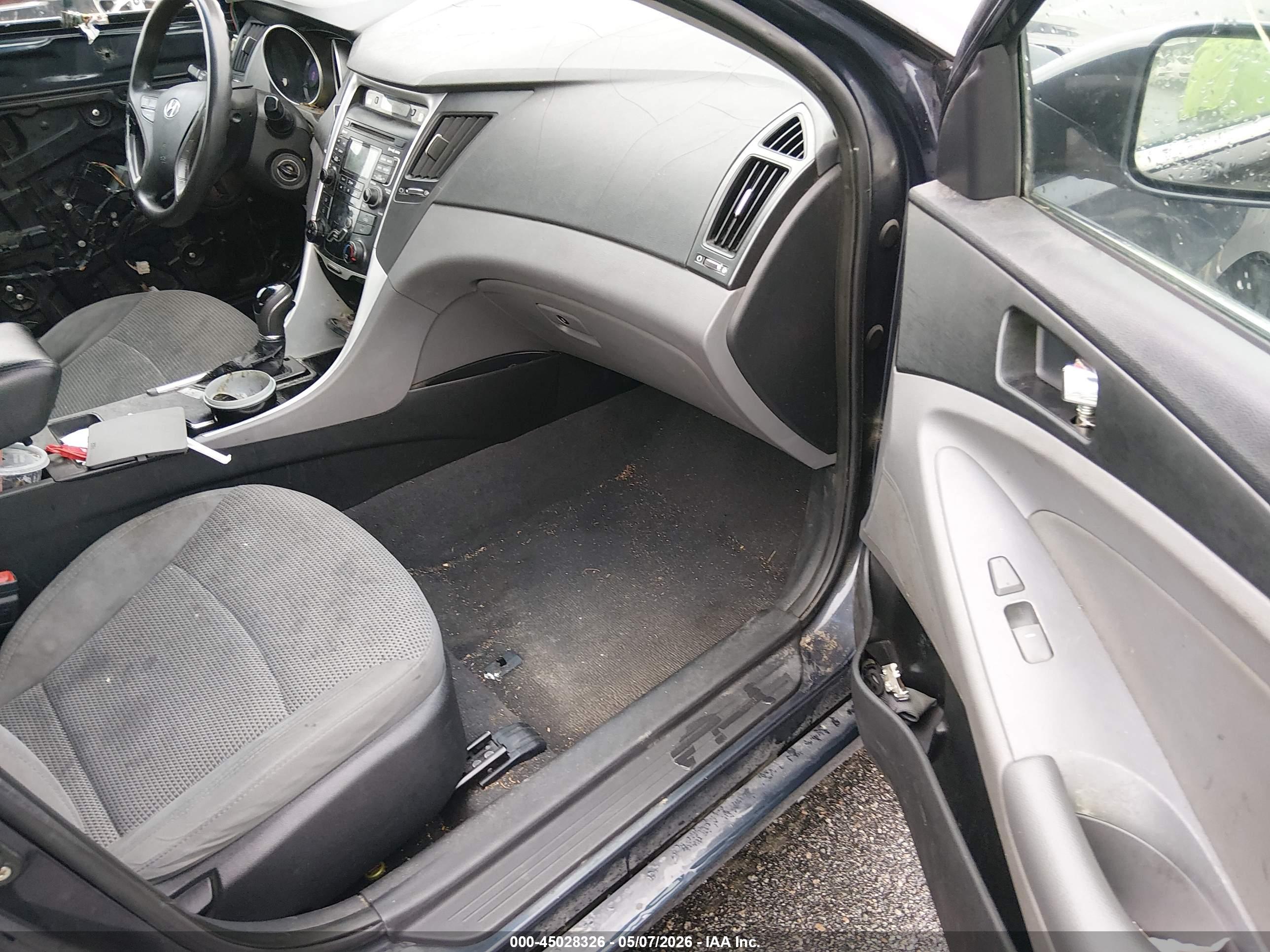 HYUNDAI SONATA image 5
