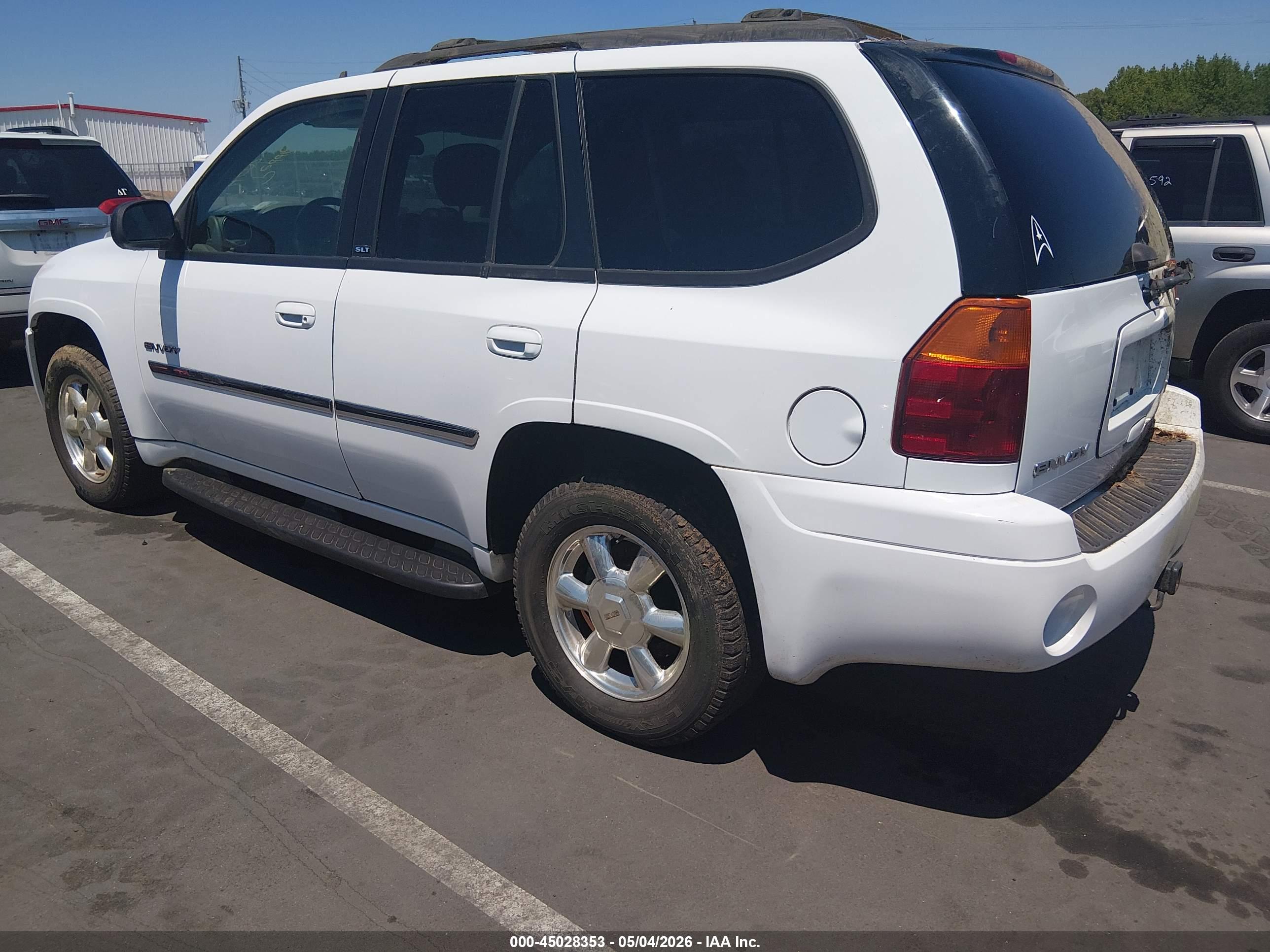 GMC ENVOY image 3