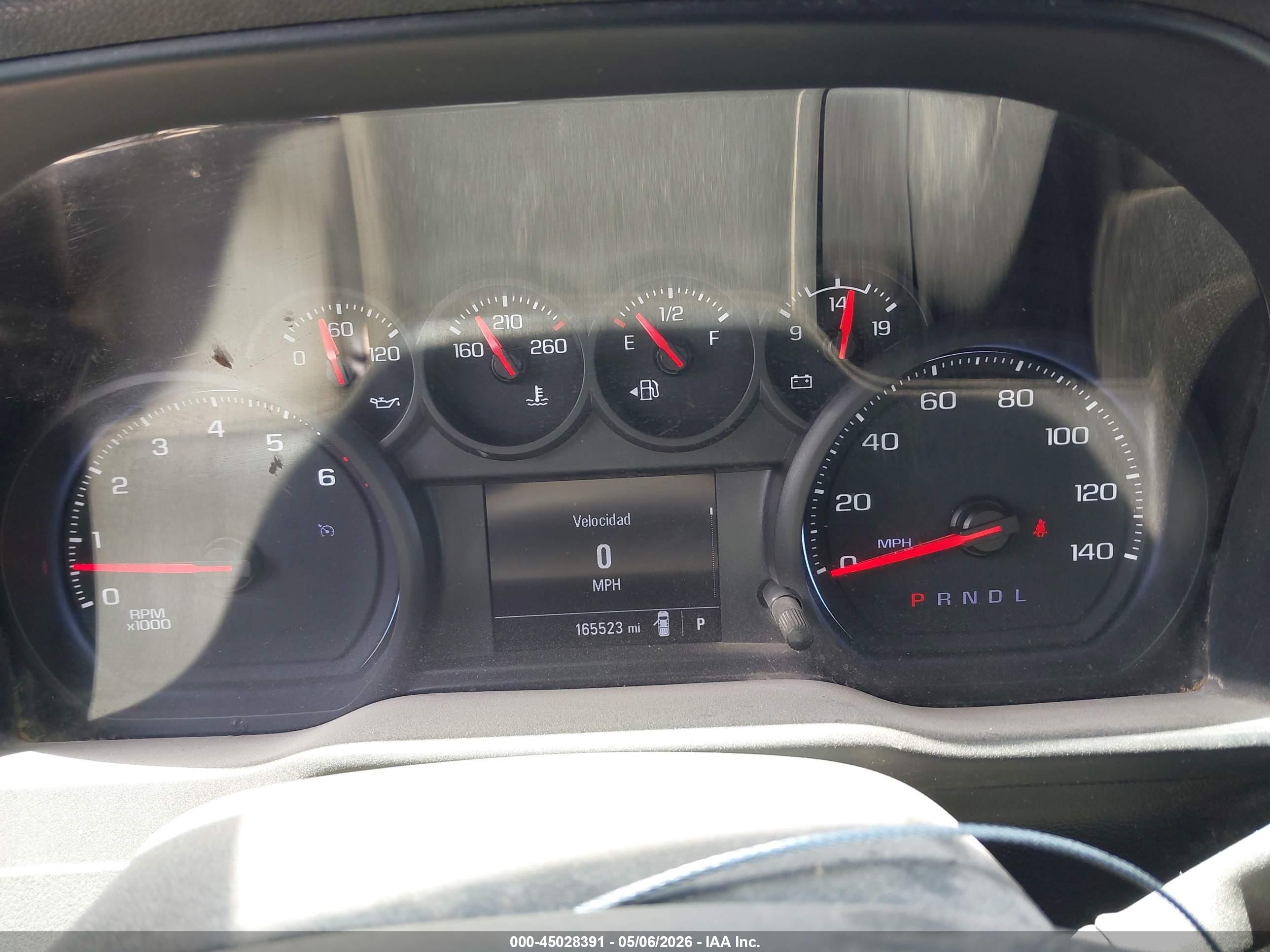 CHEVROLET SILVERADO image 6