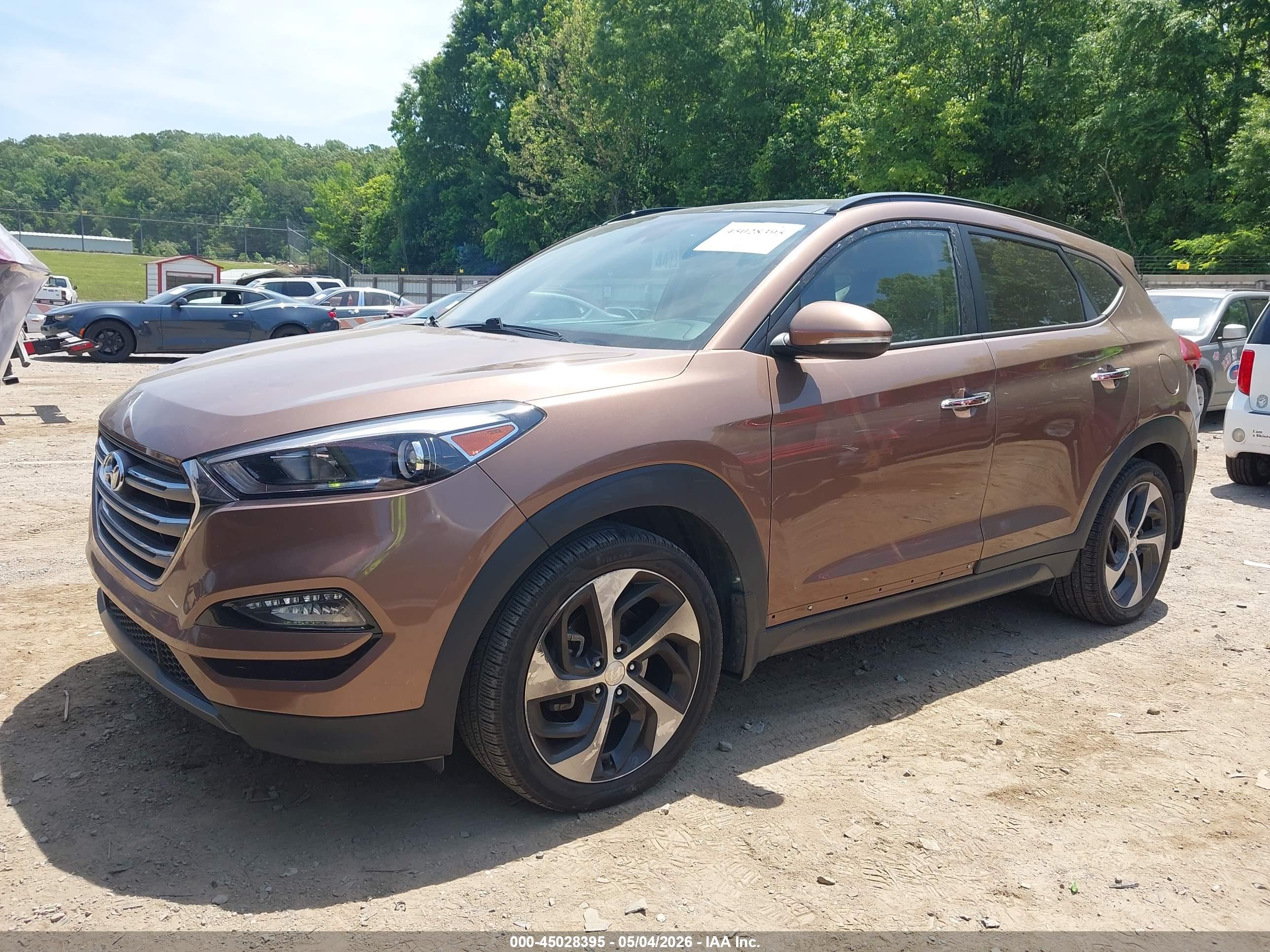 HYUNDAI TUCSON image 2