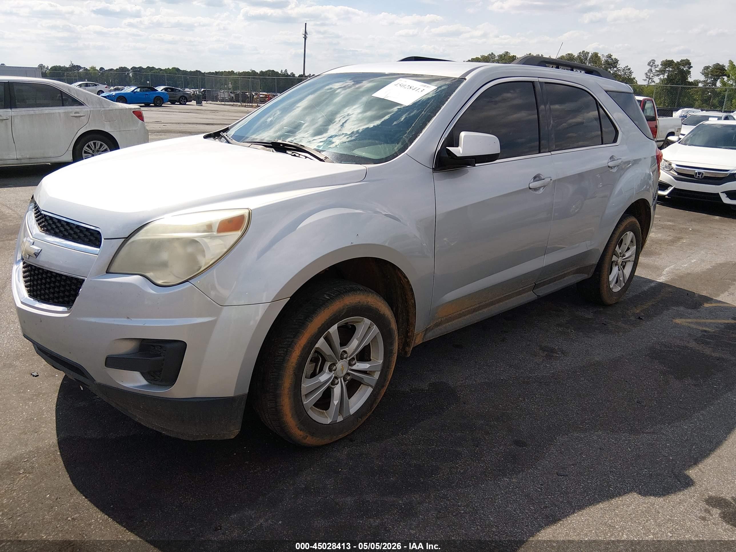 CHEVROLET EQUINOX image 2