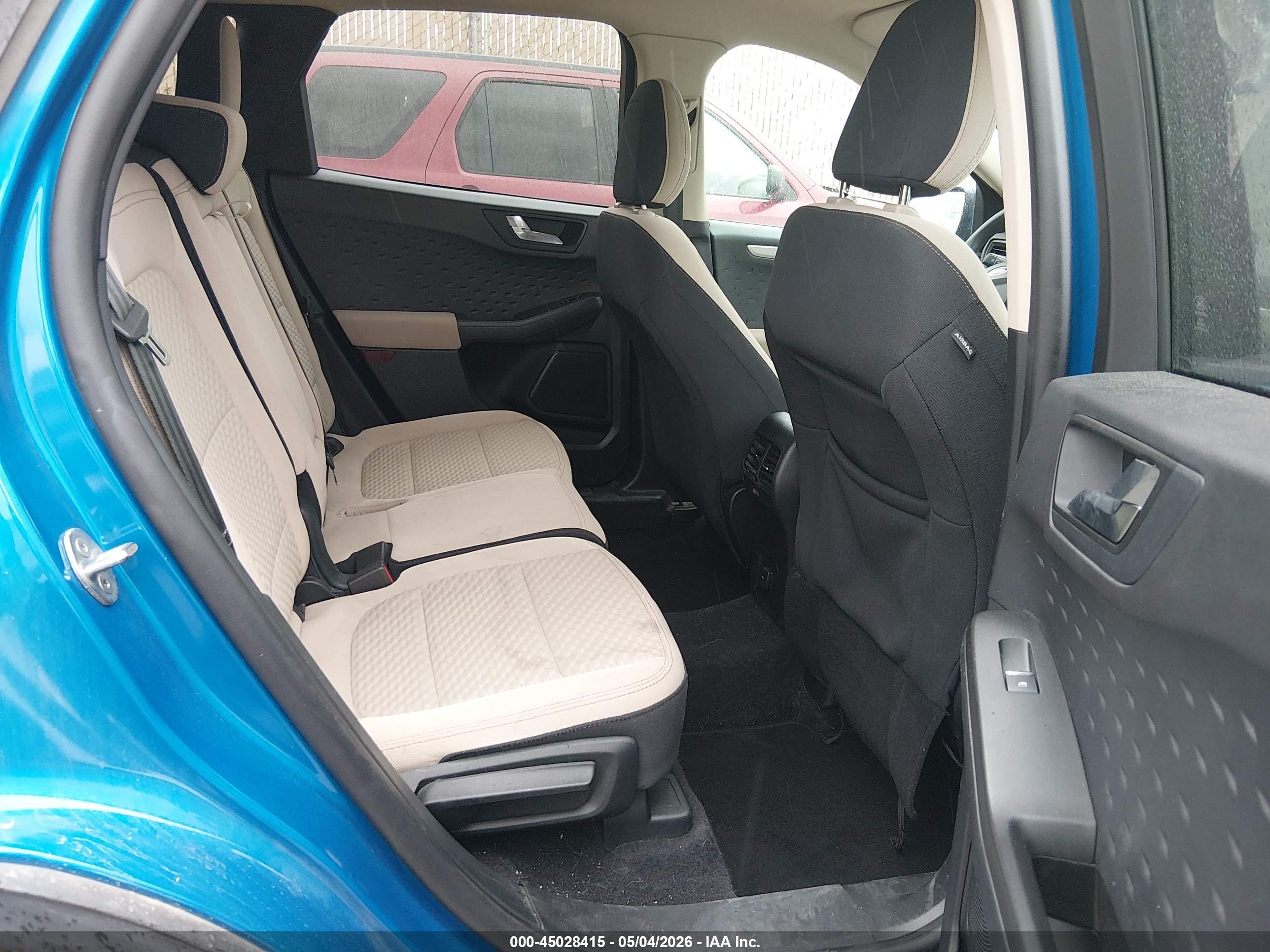 FORD ESCAPE image 8