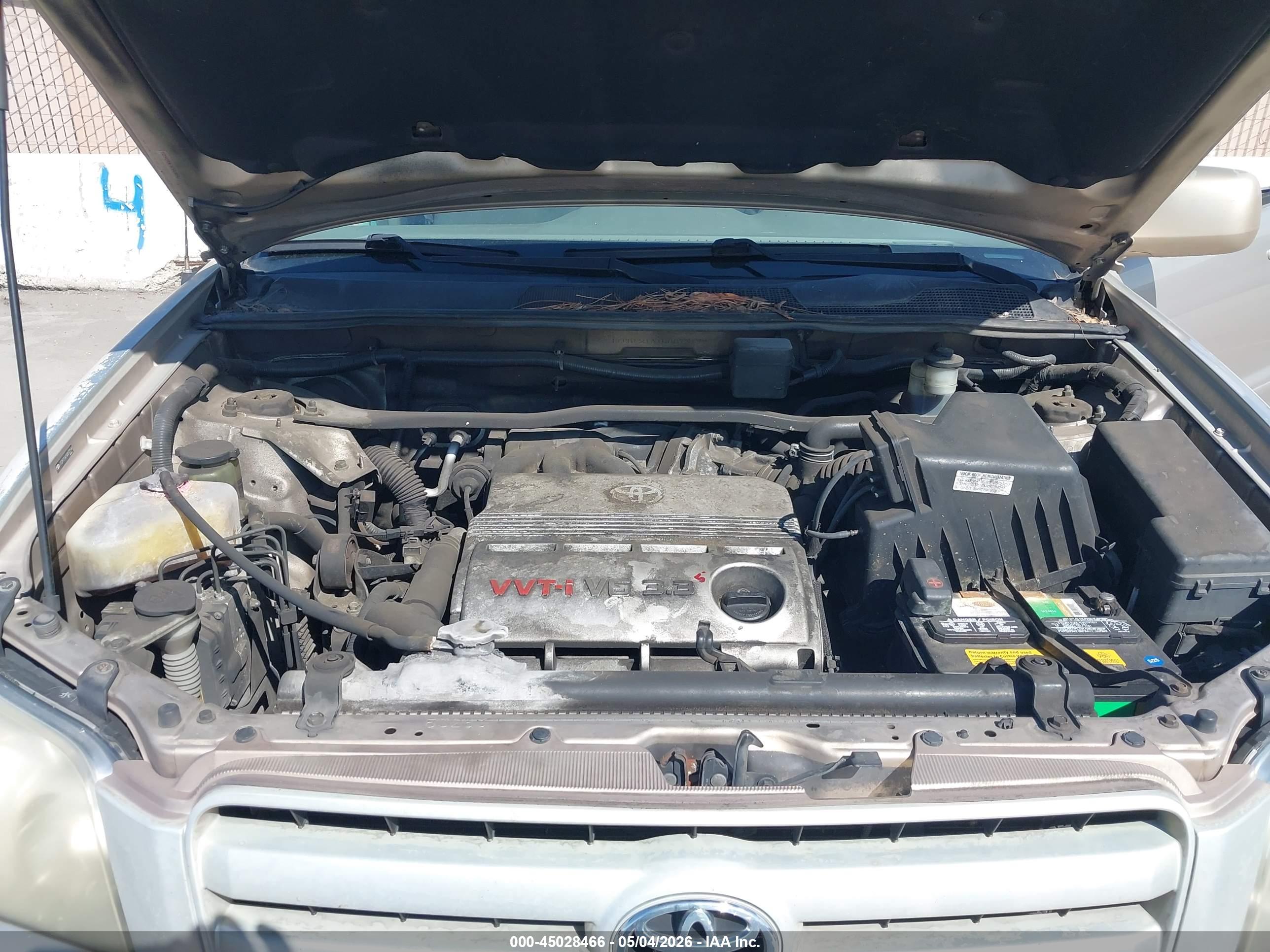 TOYOTA HIGHLANDER image 10
