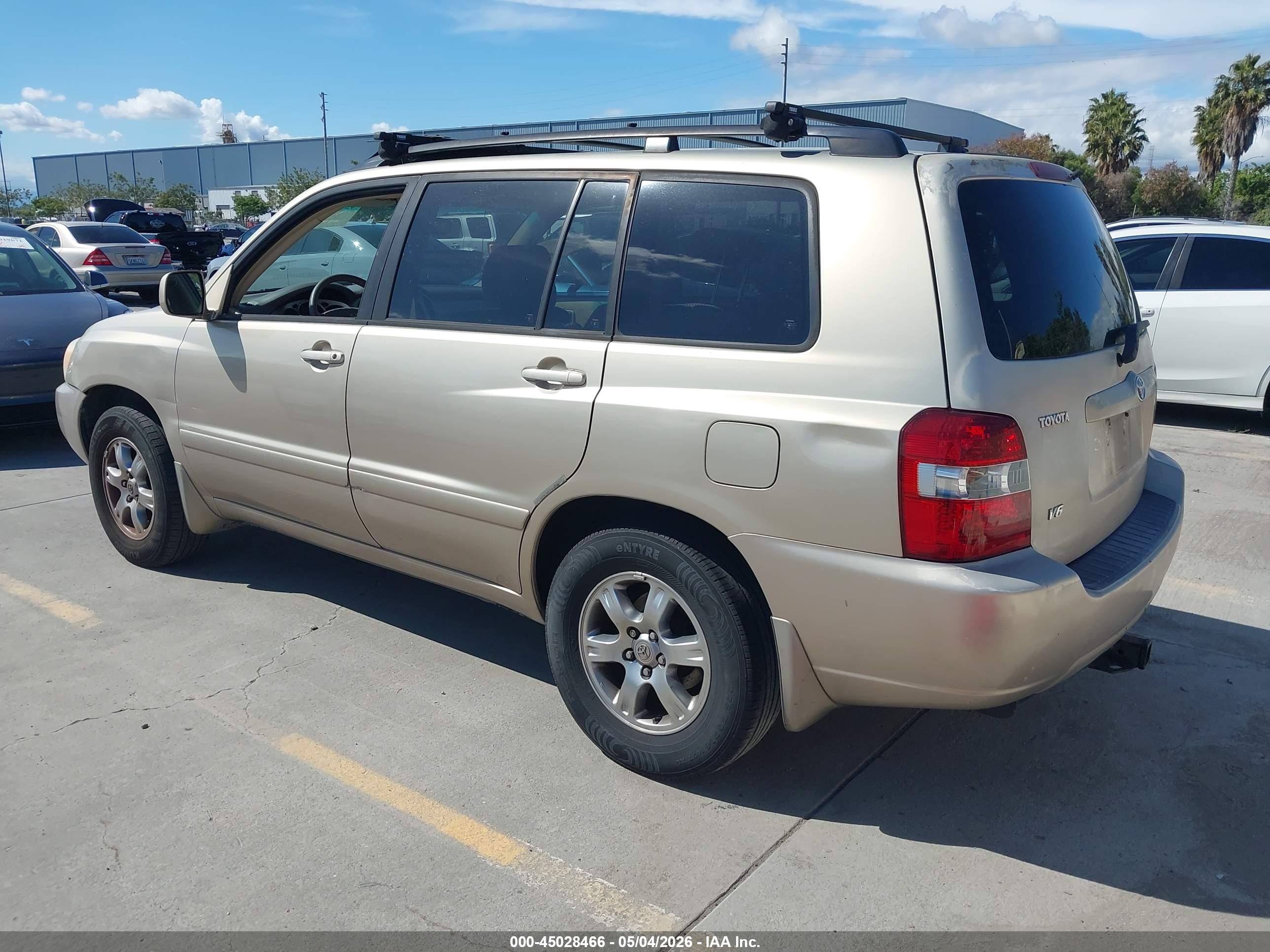 TOYOTA HIGHLANDER image 3