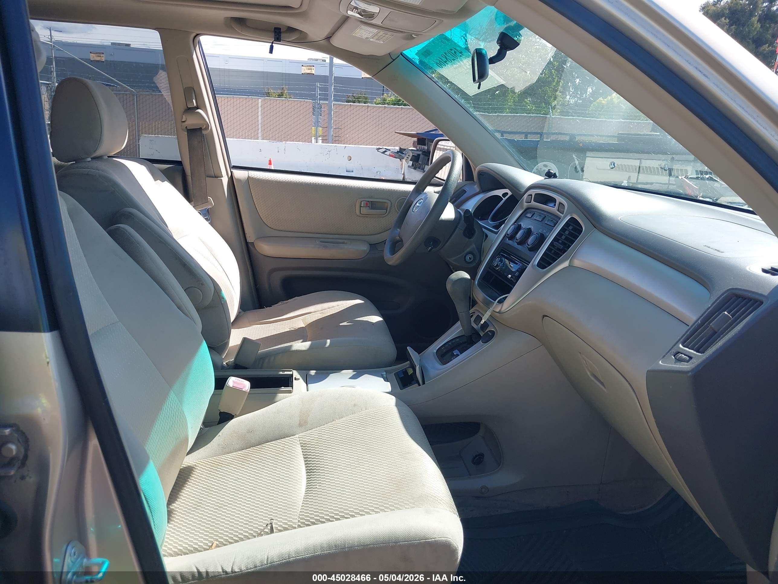 TOYOTA HIGHLANDER image 5