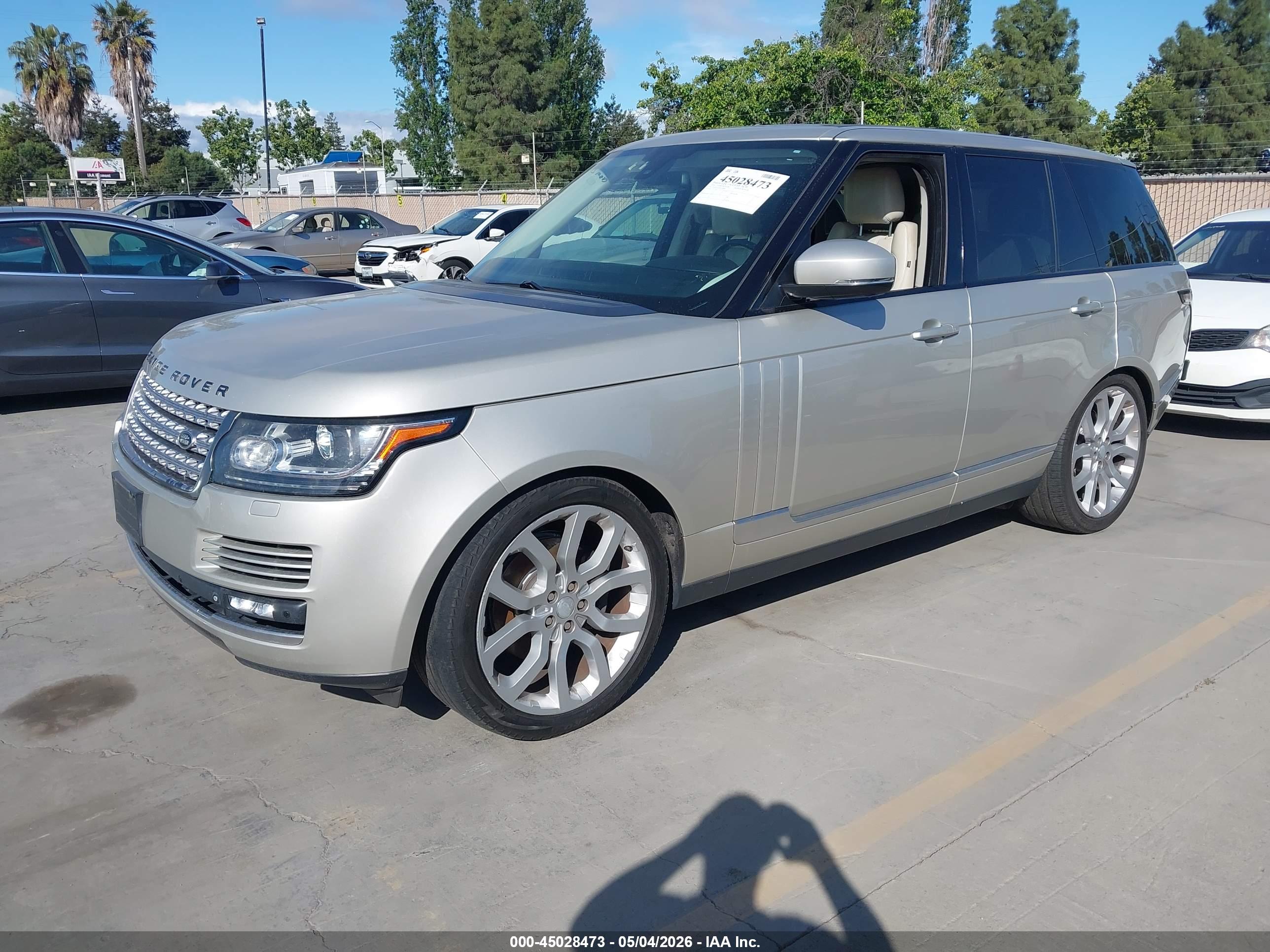 LAND ROVER image 2