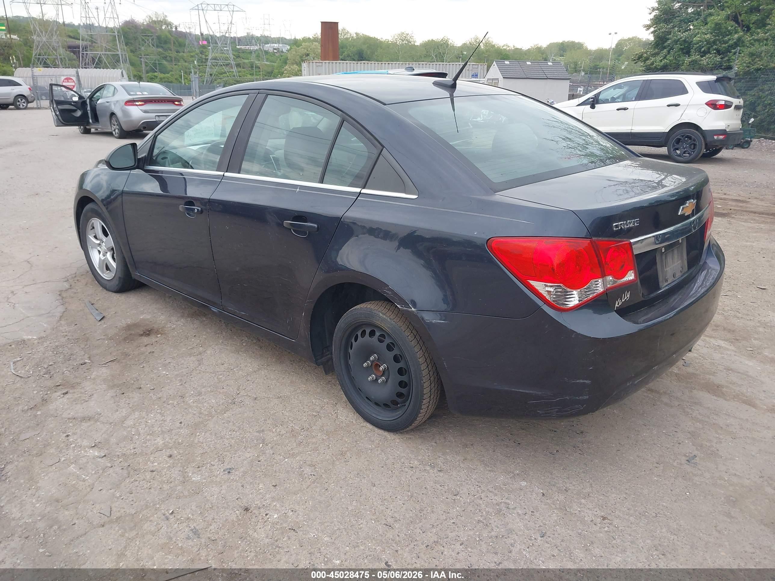 CHEVROLET CRUZE image 3