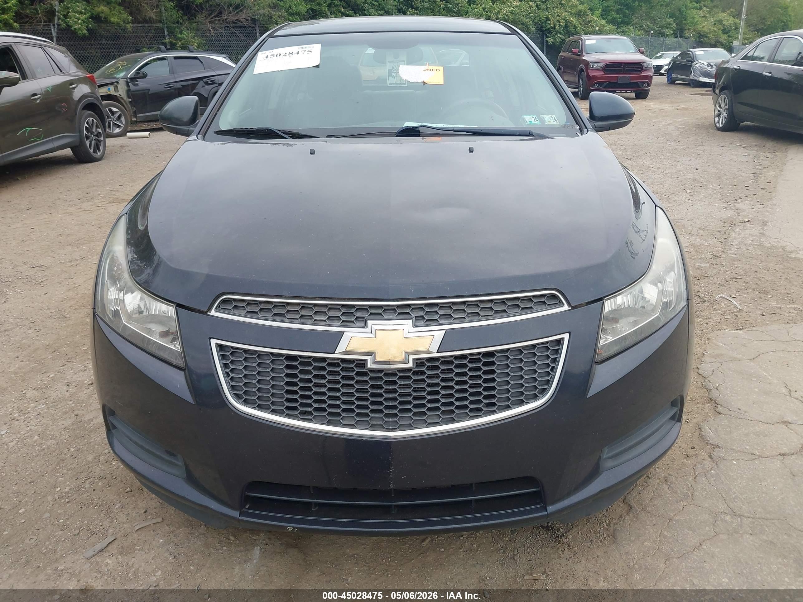 CHEVROLET CRUZE image 6