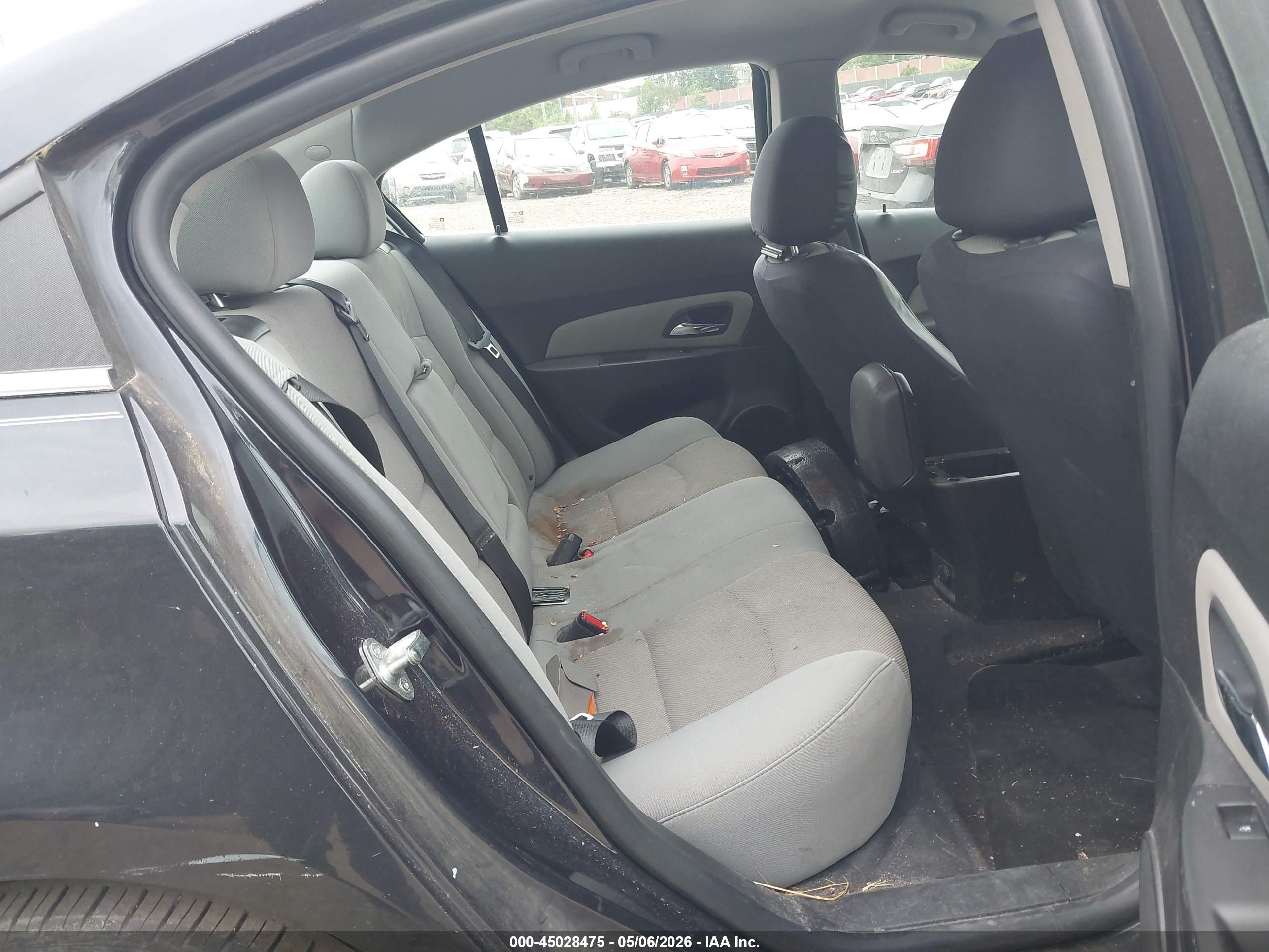 CHEVROLET CRUZE image 8